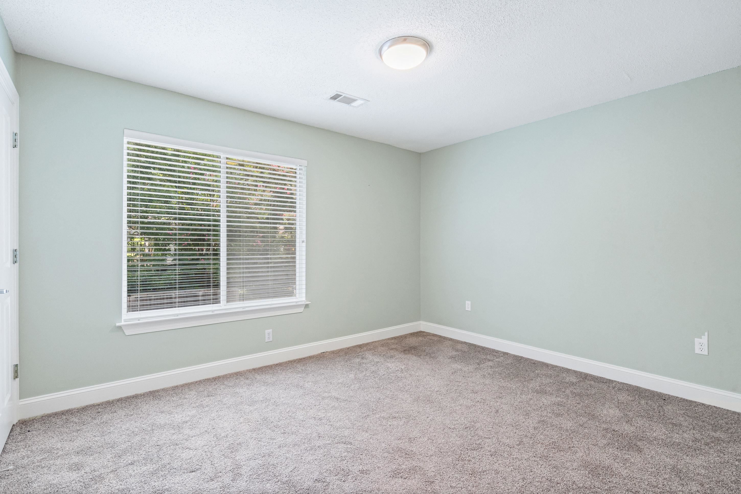 2240 W Germantown Sq Property Photo 18