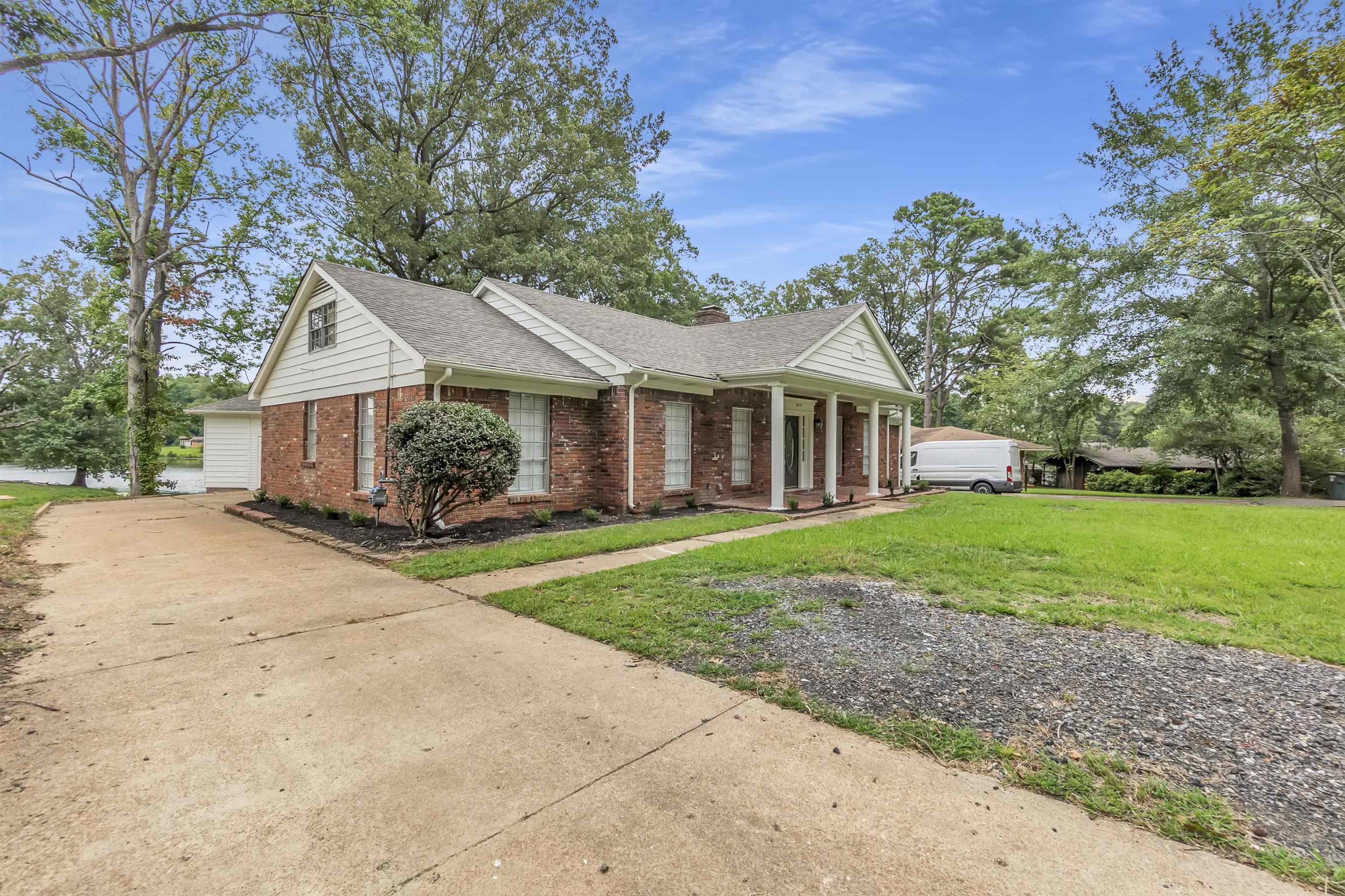 4952 Coro Cv Property Photo 4