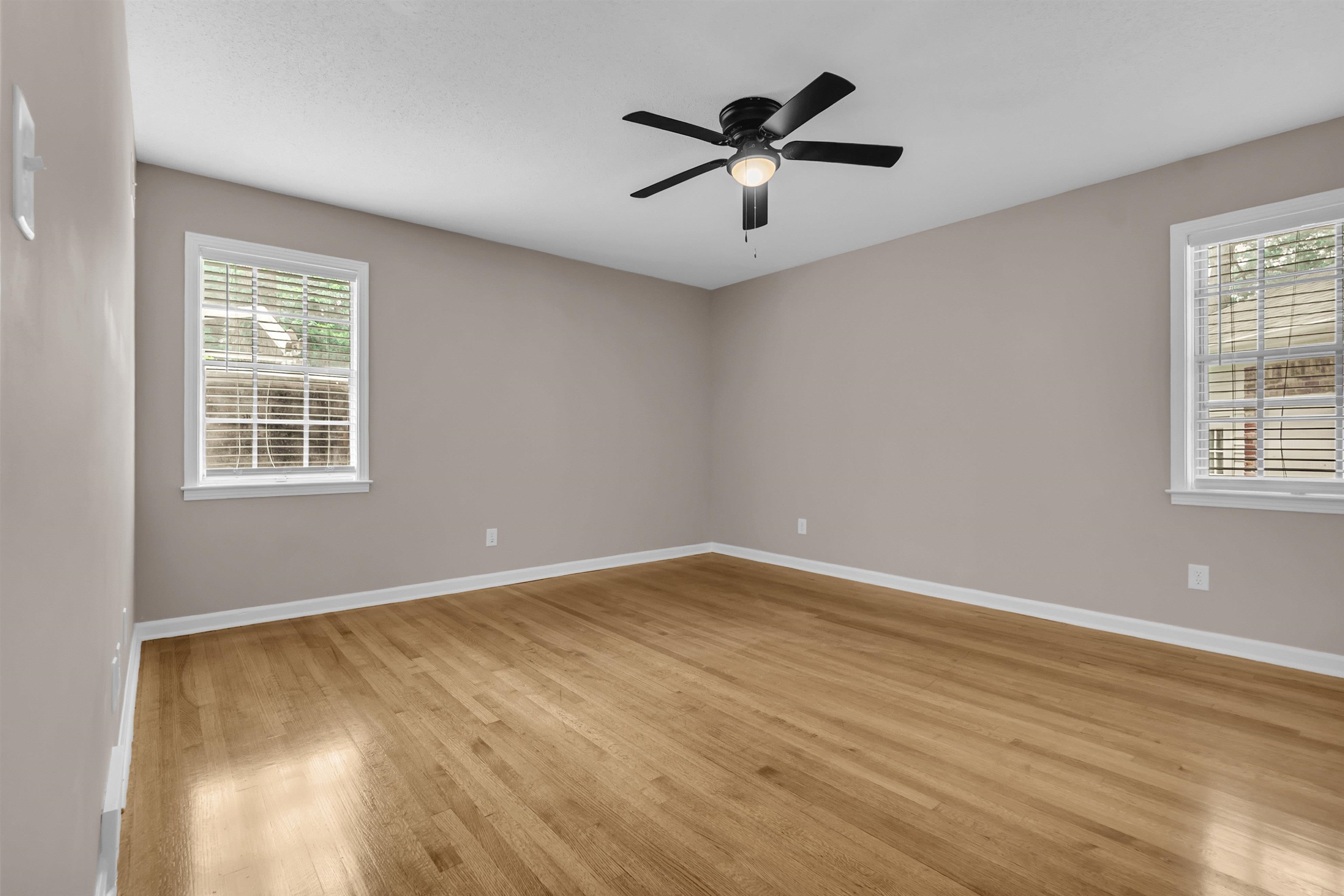 4952 Coro Cv Property Photo 30