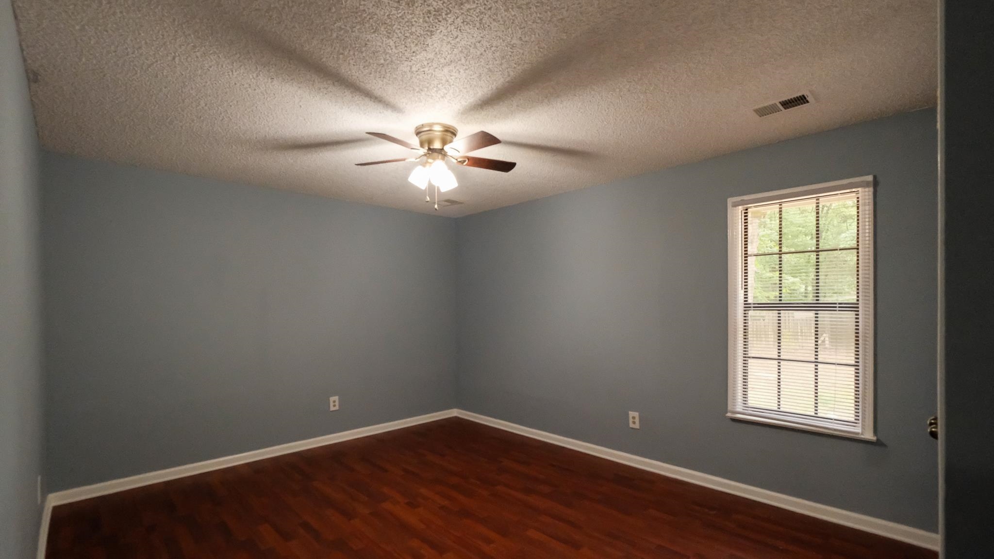 2050 Mt Badon Ln Property Photo 7