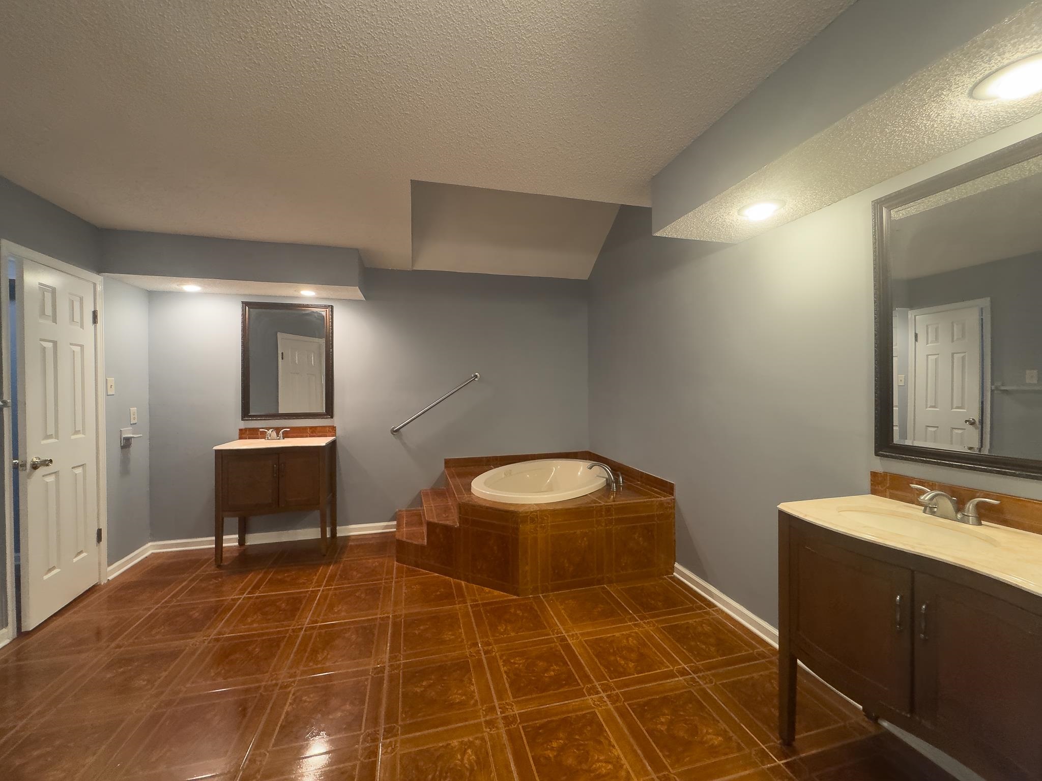 2050 Mt Badon Ln Property Photo 15