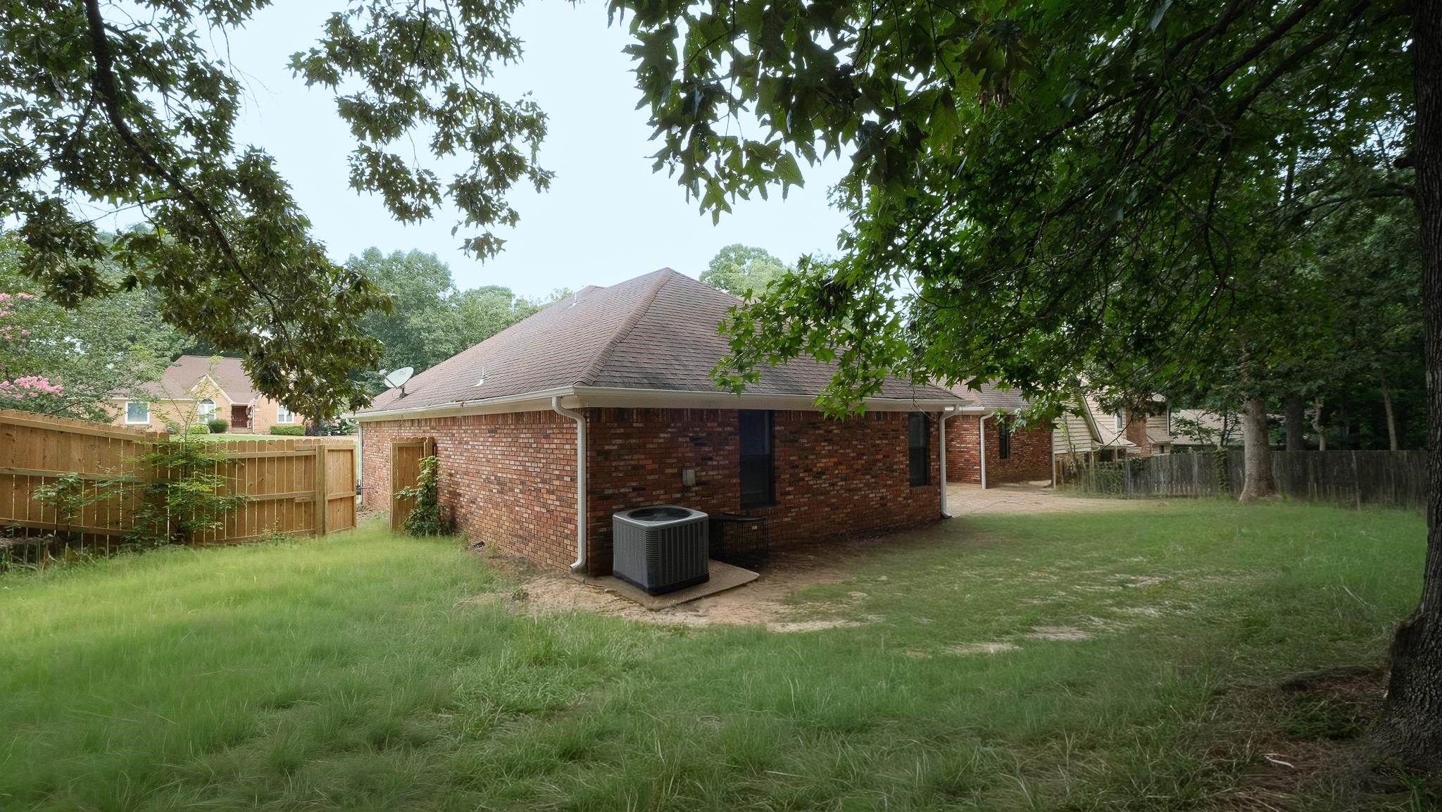 2050 Mt Badon Ln Property Photo 25