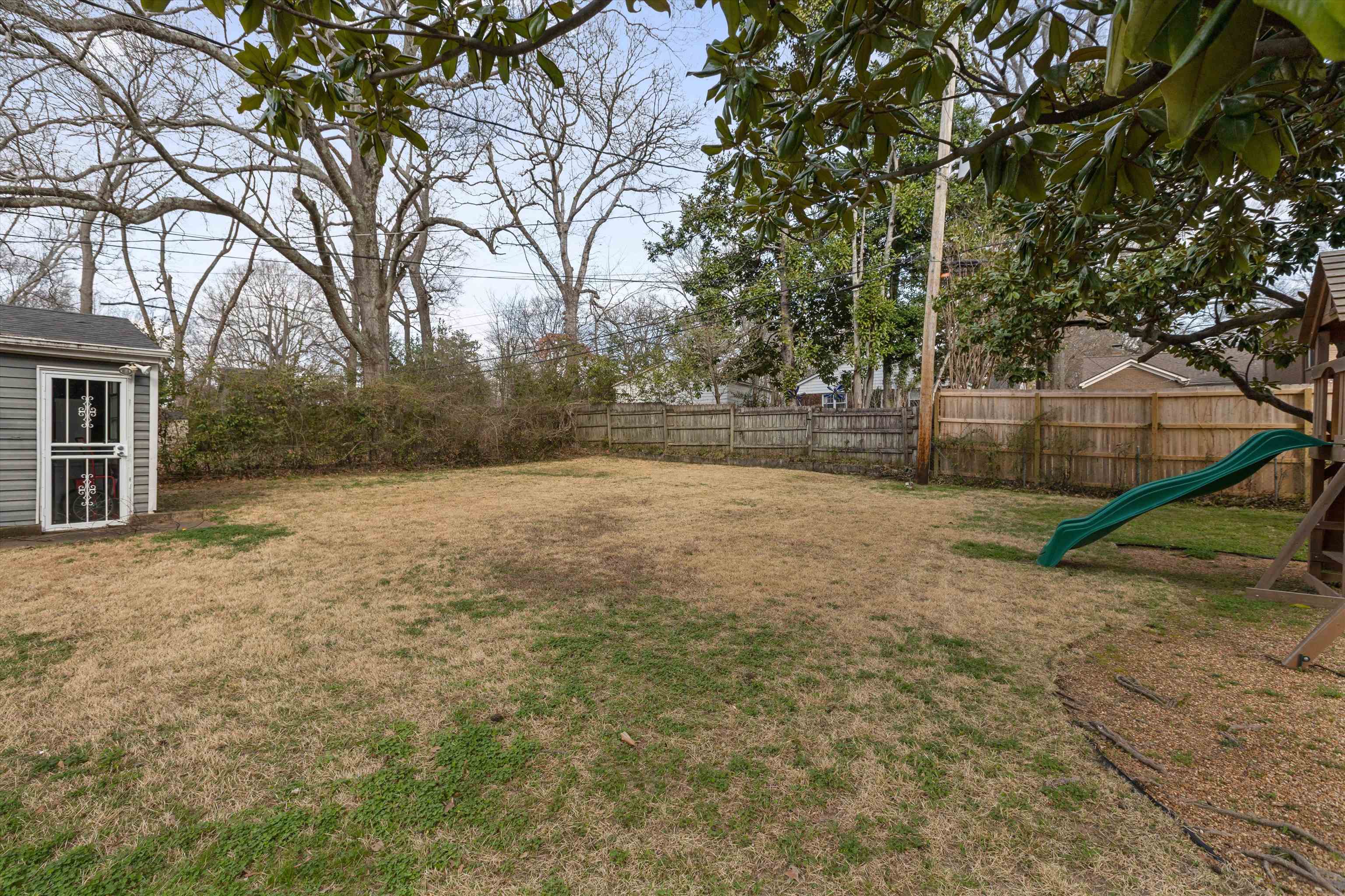 3556 Northwood Dr Property Photo 37