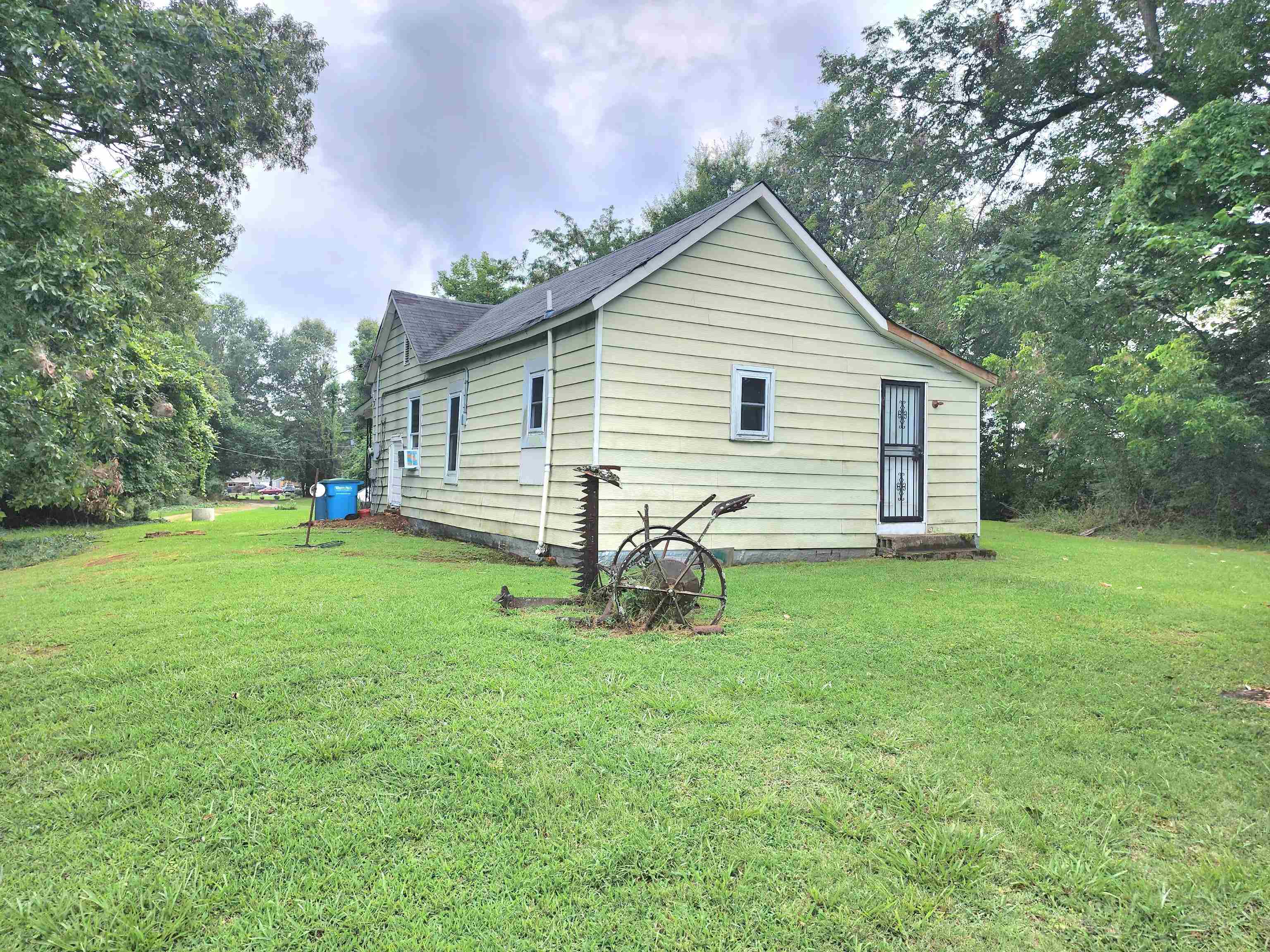 5435 Hayes Rd Property Photo 8