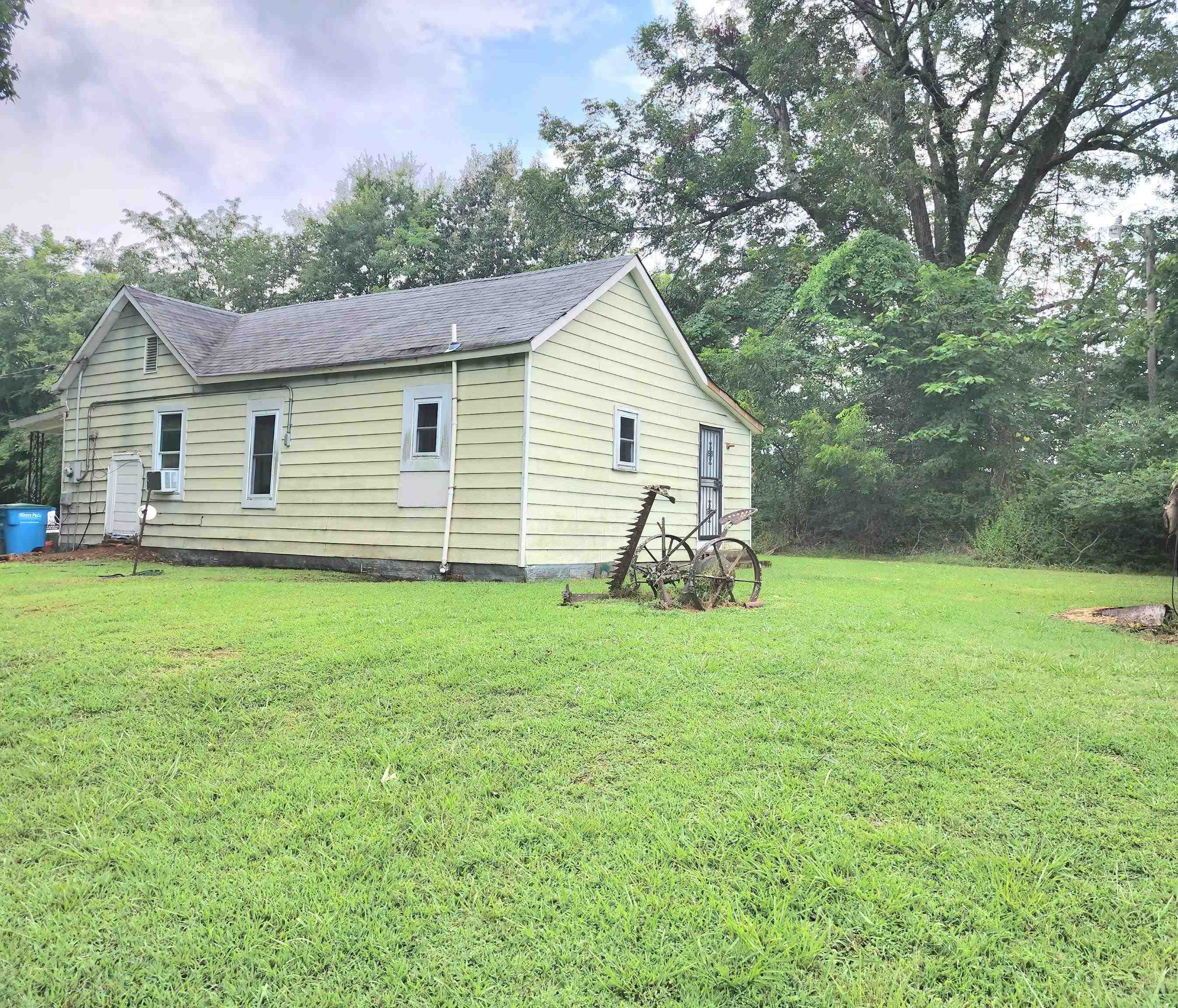 5435 Hayes Rd Property Photo 10