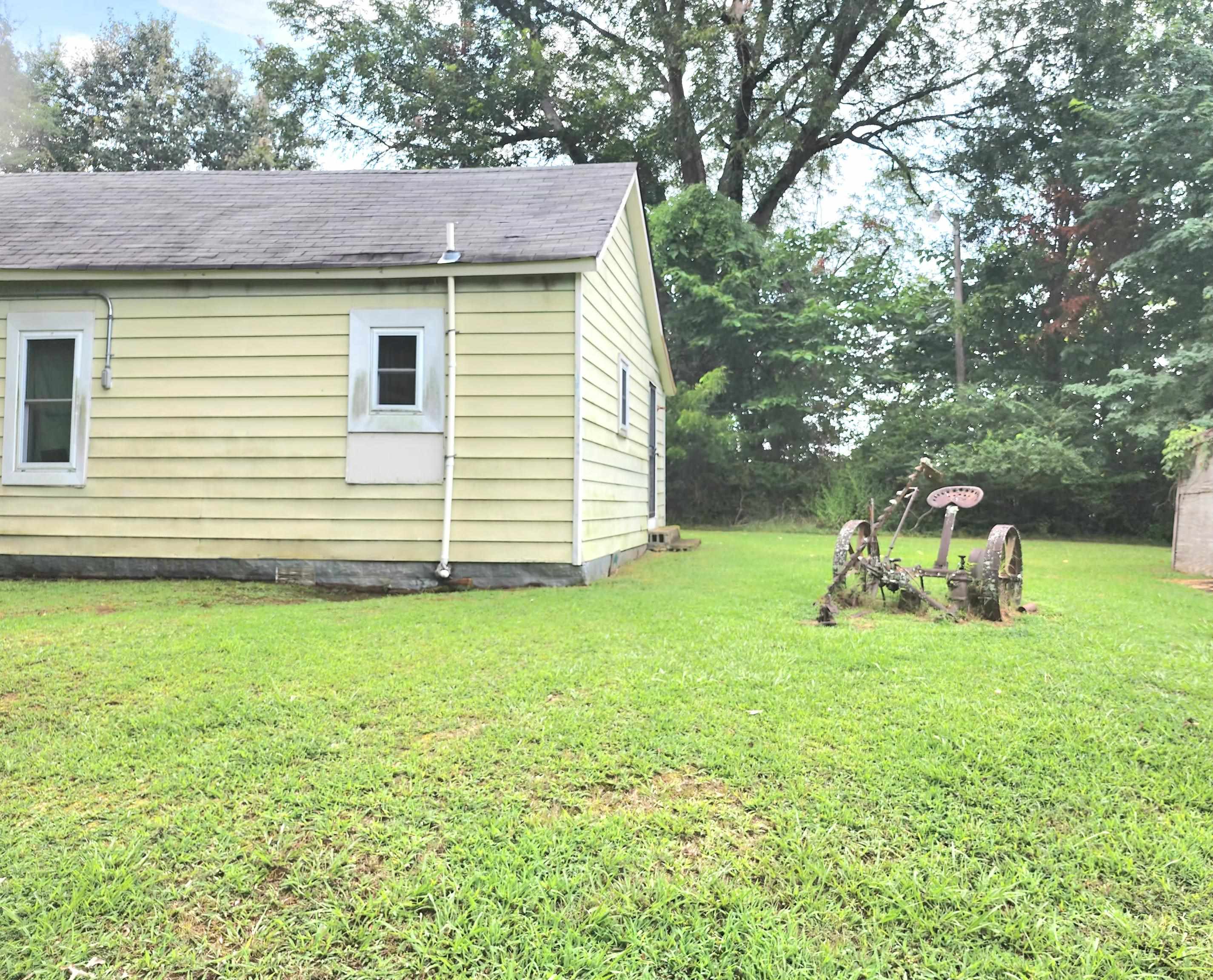 5435 Hayes Rd Property Photo 17