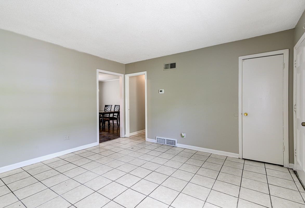 4218 Bacon St Property Photo 3