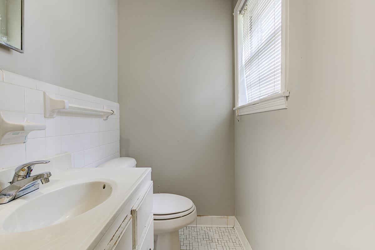 4218 Bacon St Property Photo 10