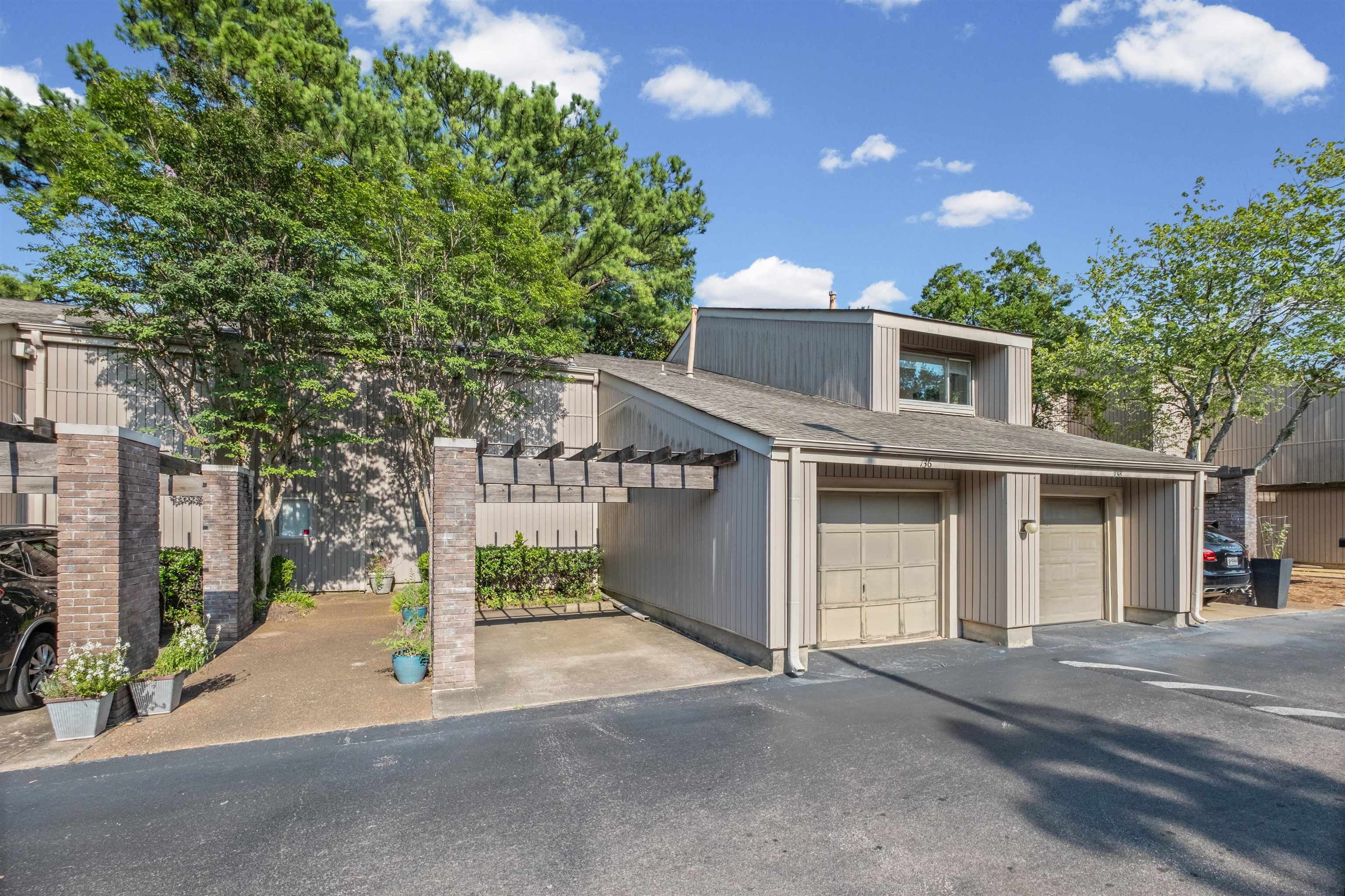 736 FOREST LAKE DR 3302 Property Photo 1