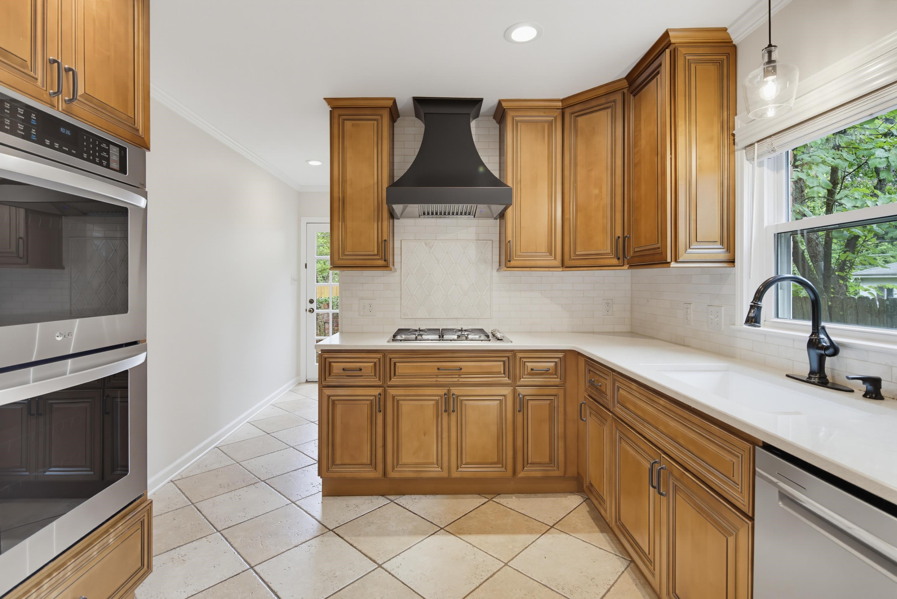5 N Century St Property Photo 11