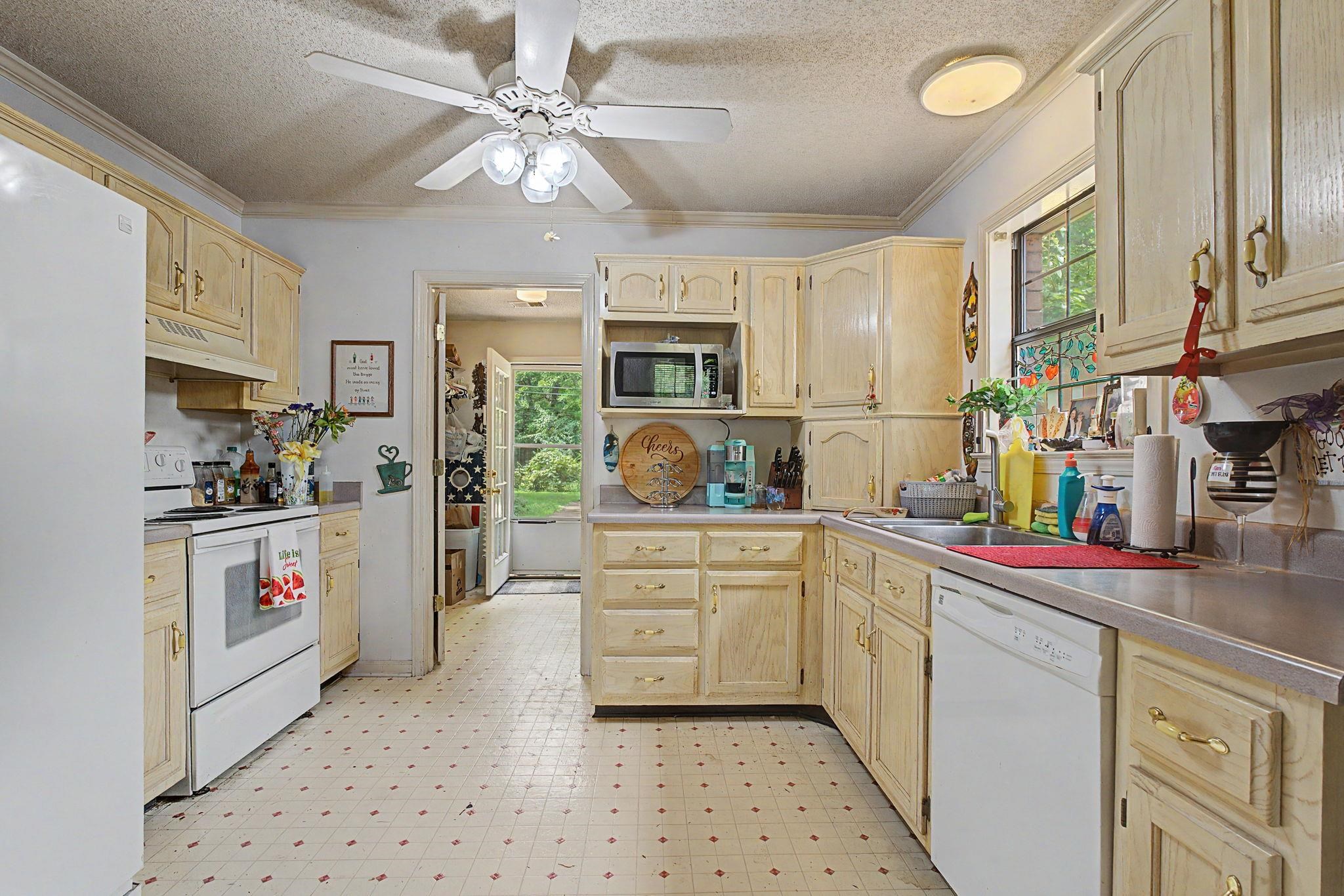 505 Vaughn Rd Property Photo 11