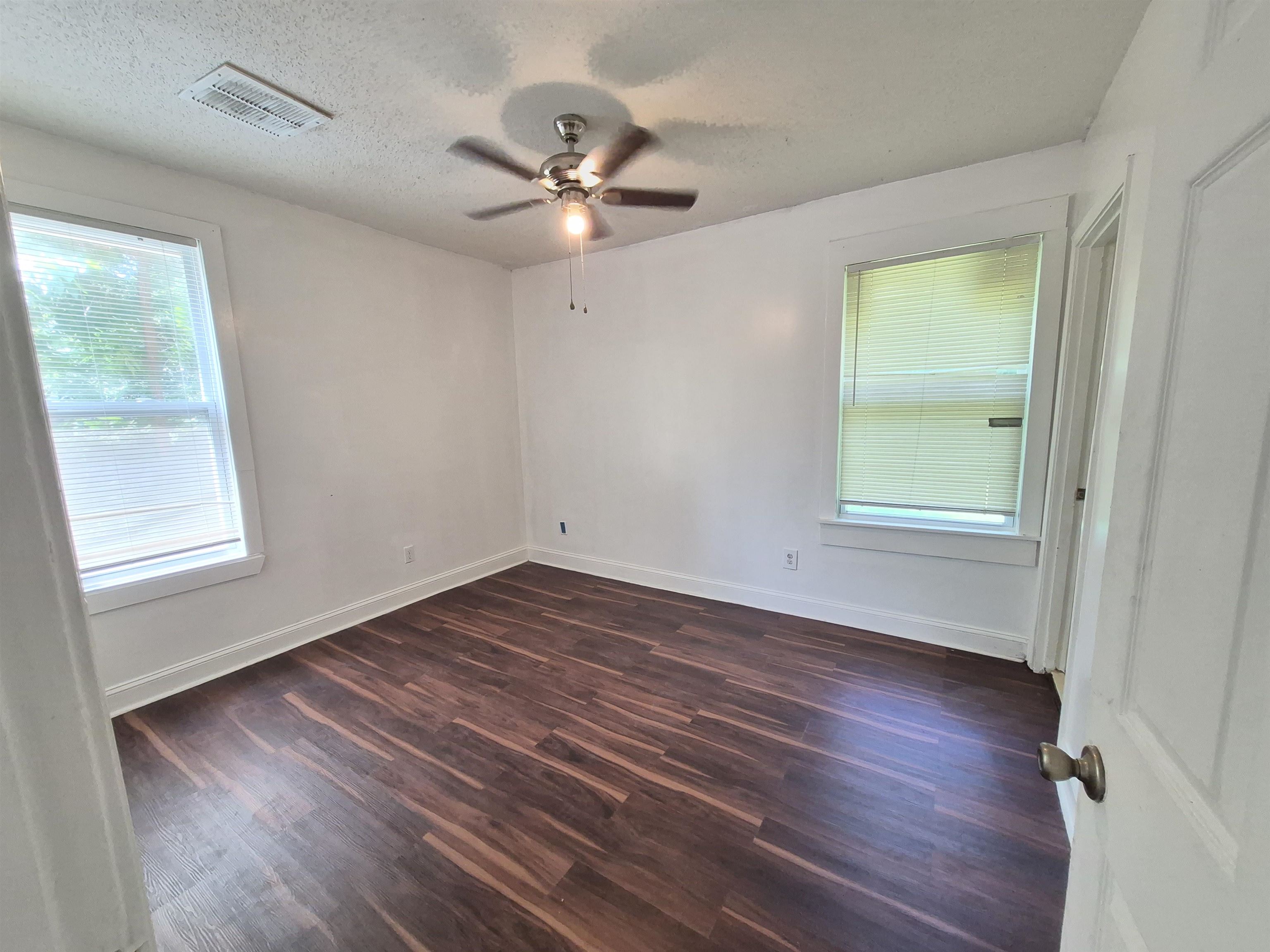 1074 Palmetto Ave 1074 Property Photo 6