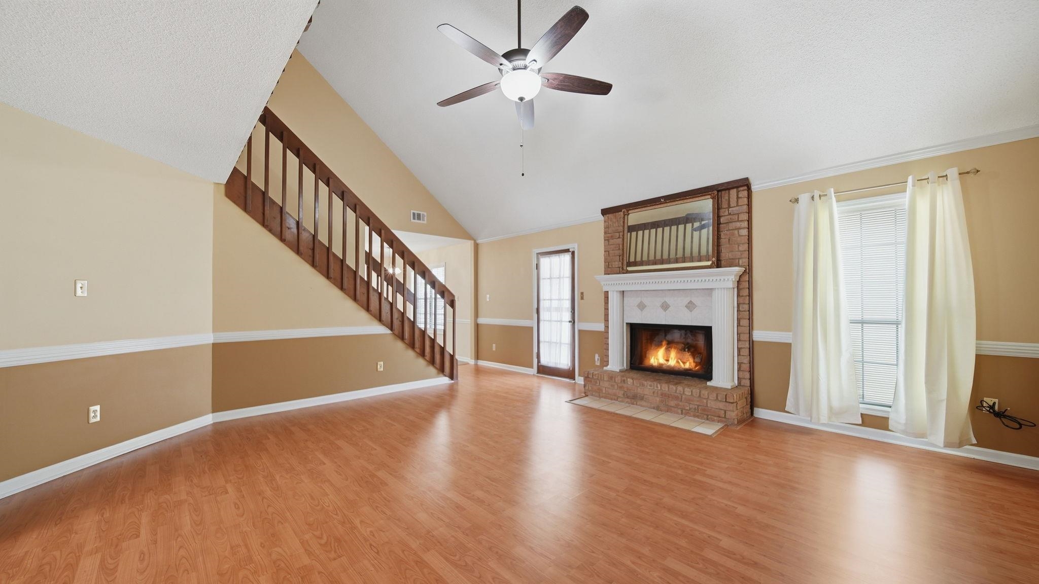 8237 Crimson Creek Dr Property Photo 4