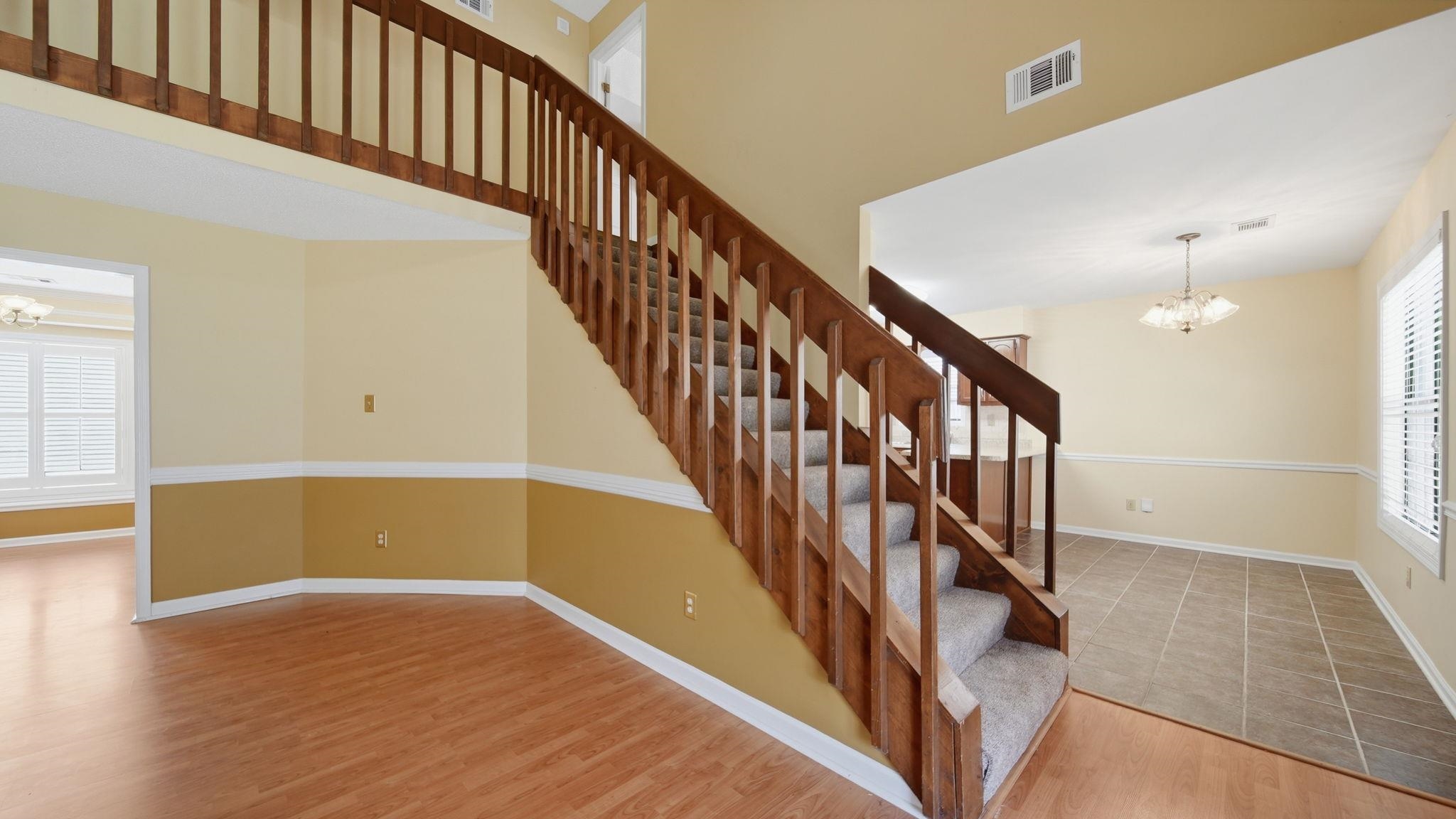 8237 Crimson Creek Dr Property Photo 7