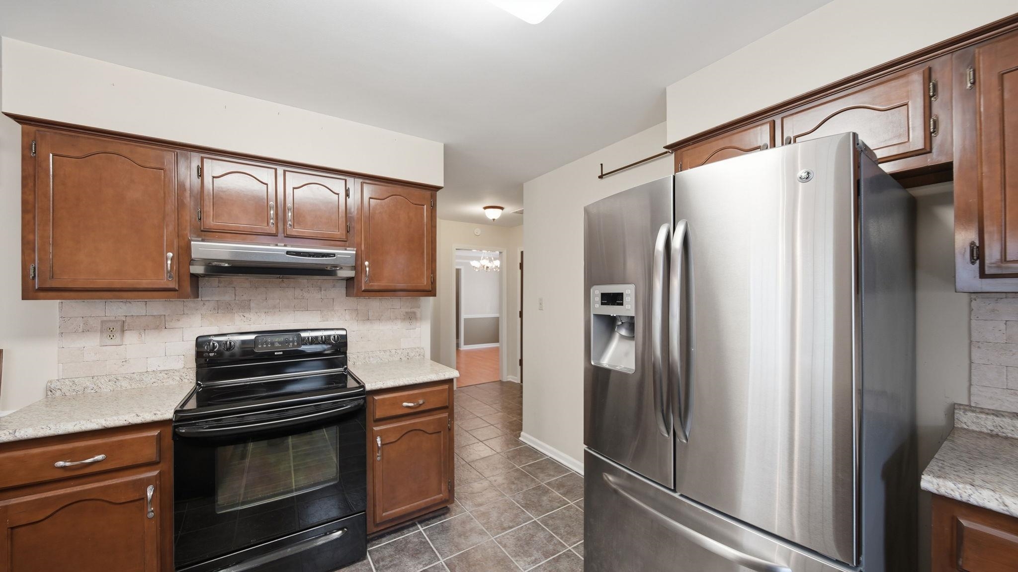 8237 Crimson Creek Dr Property Photo 10