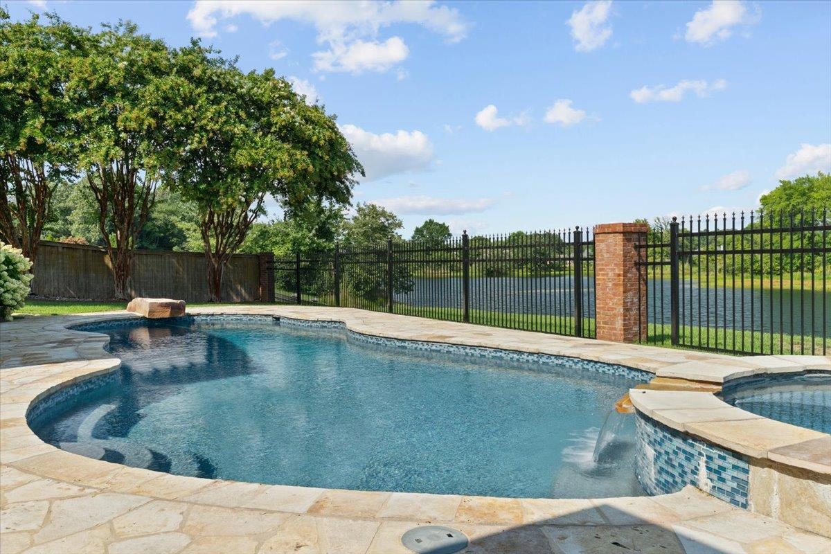 1292 Brayshore Dr Property Photo 37