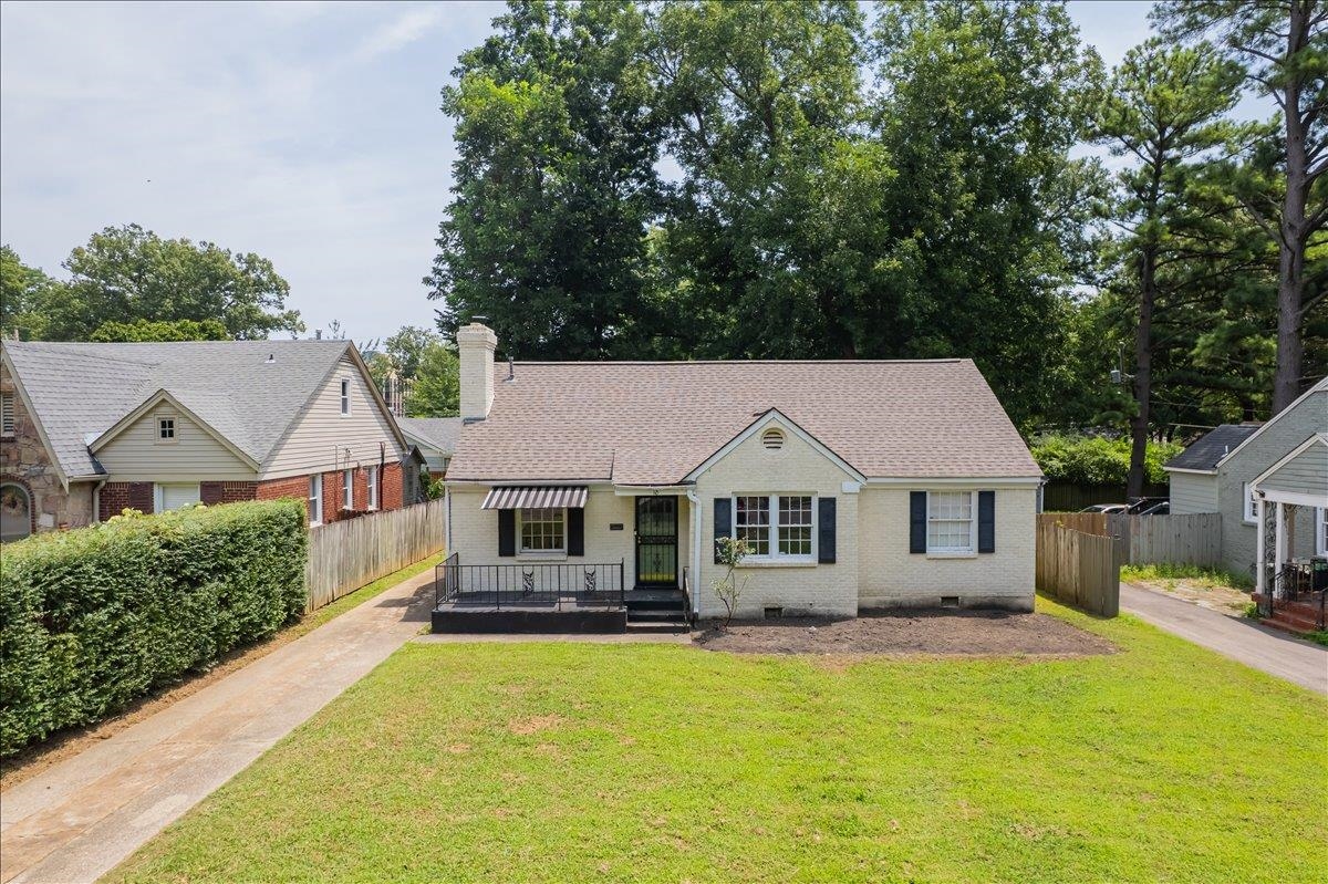 18 S ALICIA DR Property Photo 1