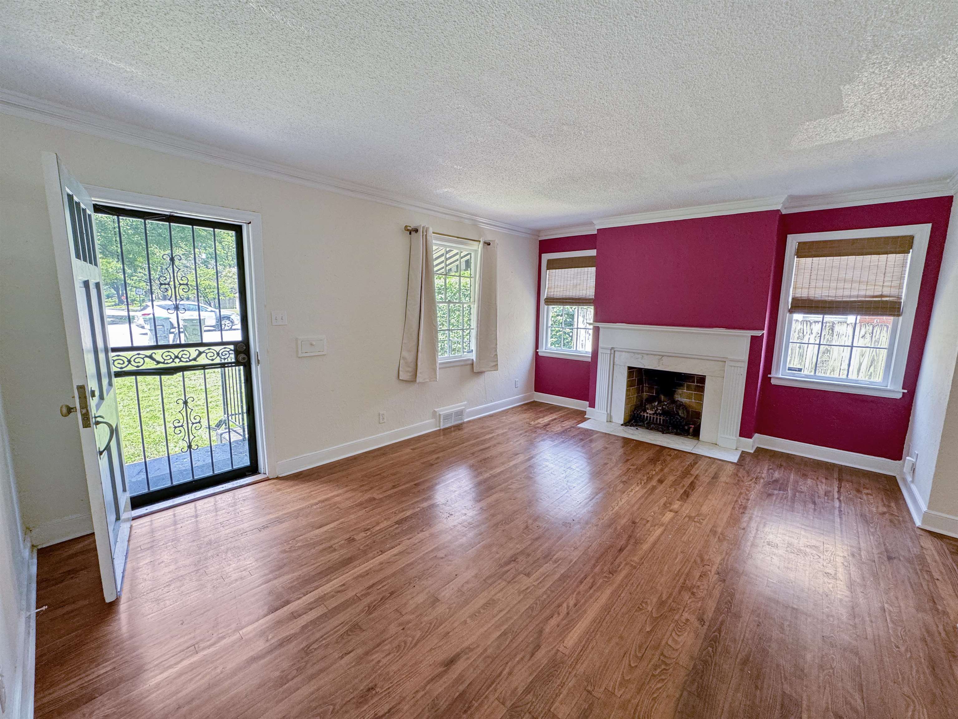 18 S Alicia Dr Property Photo 5