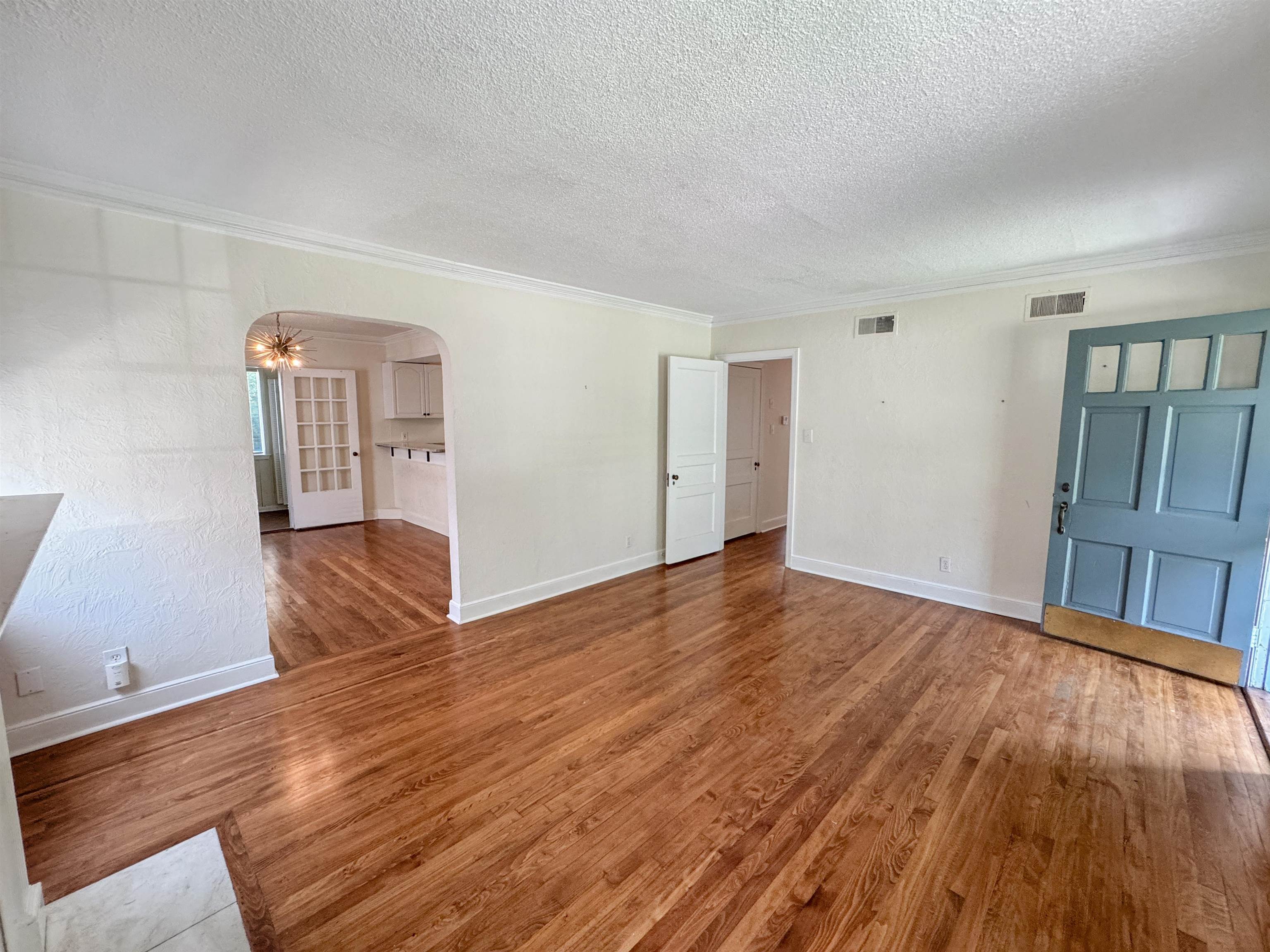 18 S Alicia Dr Property Photo 7