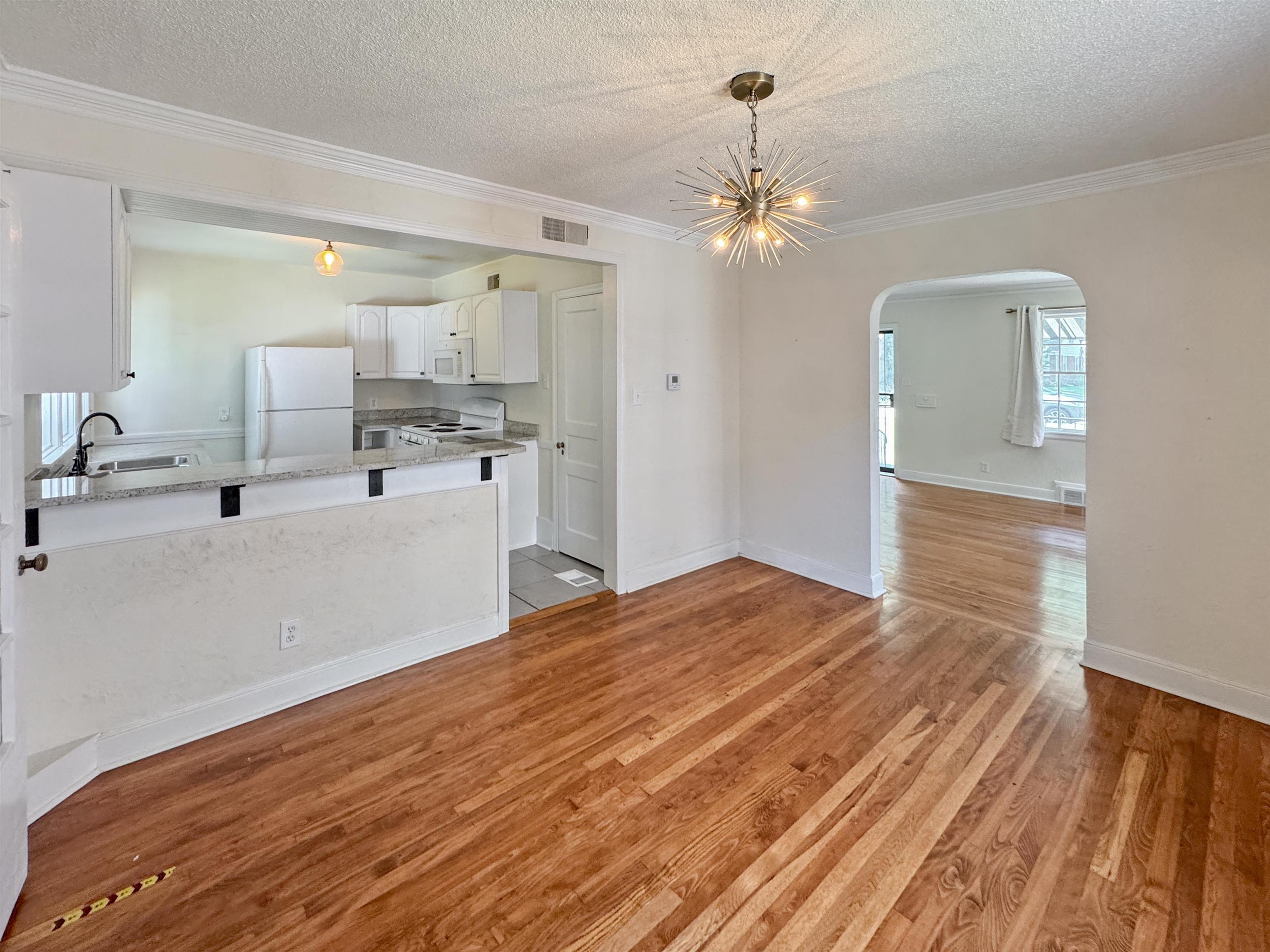 18 S Alicia Dr Property Photo 10