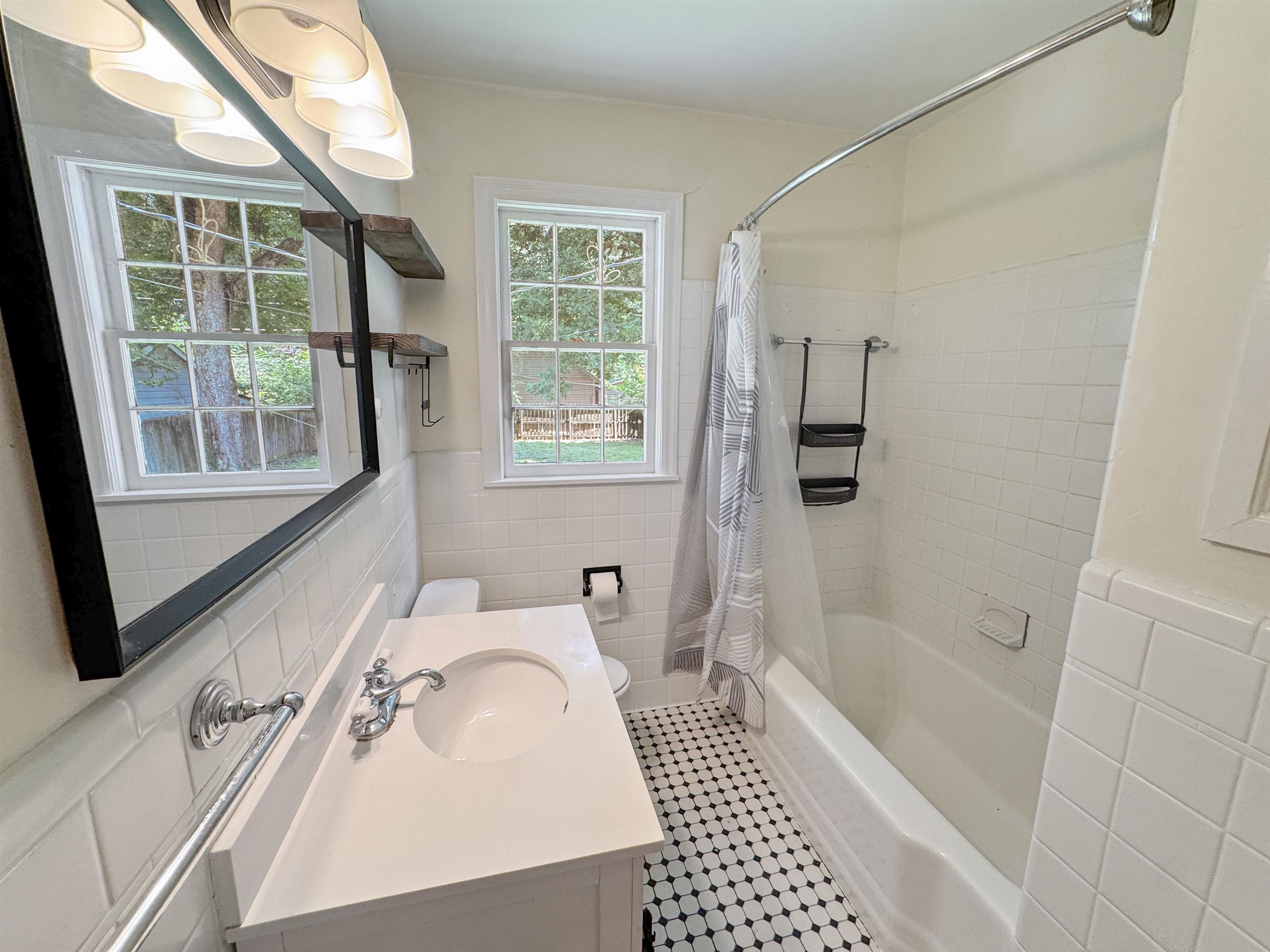 18 S Alicia Dr Property Photo 21