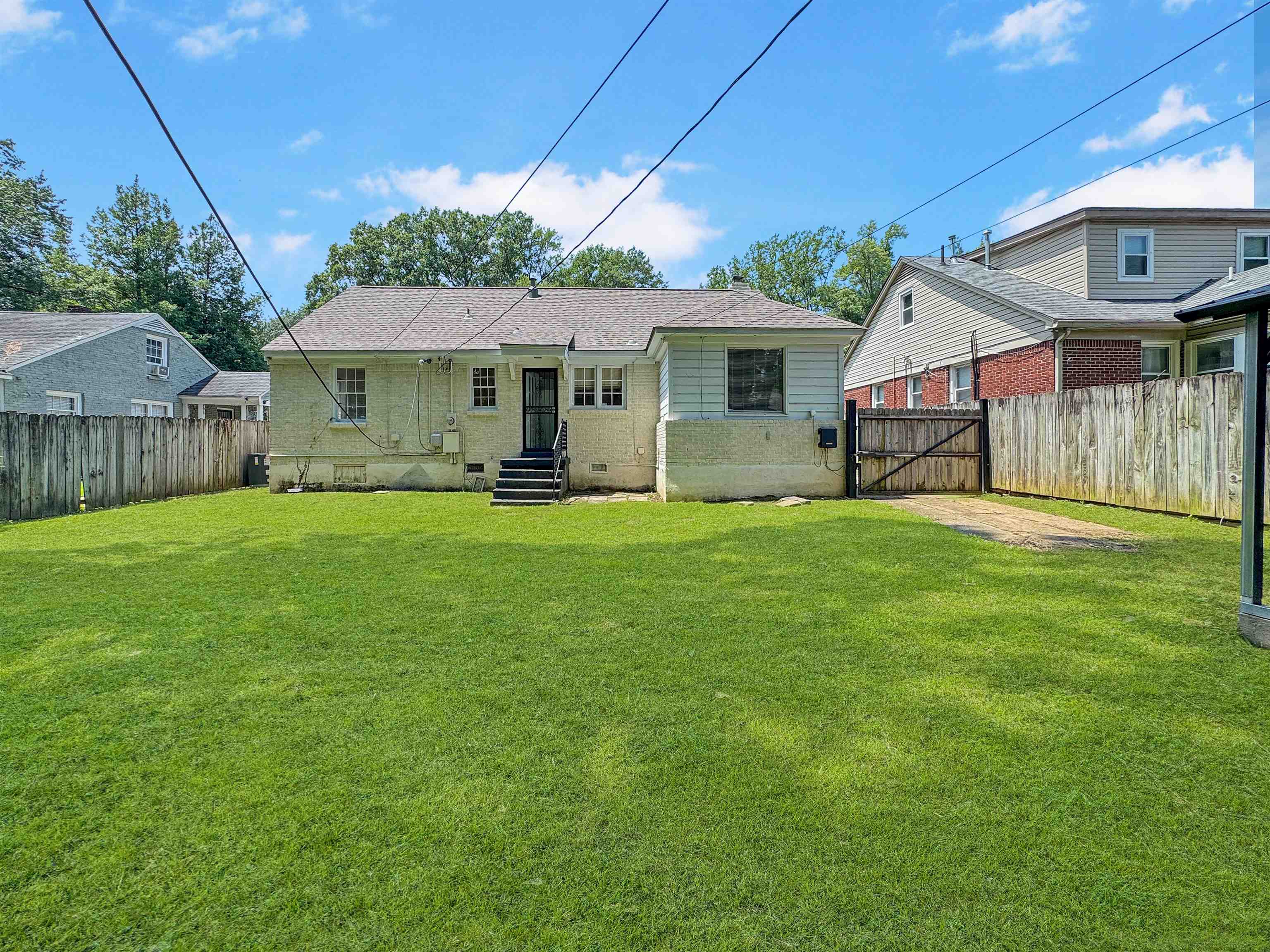 18 S Alicia Dr Property Photo 33