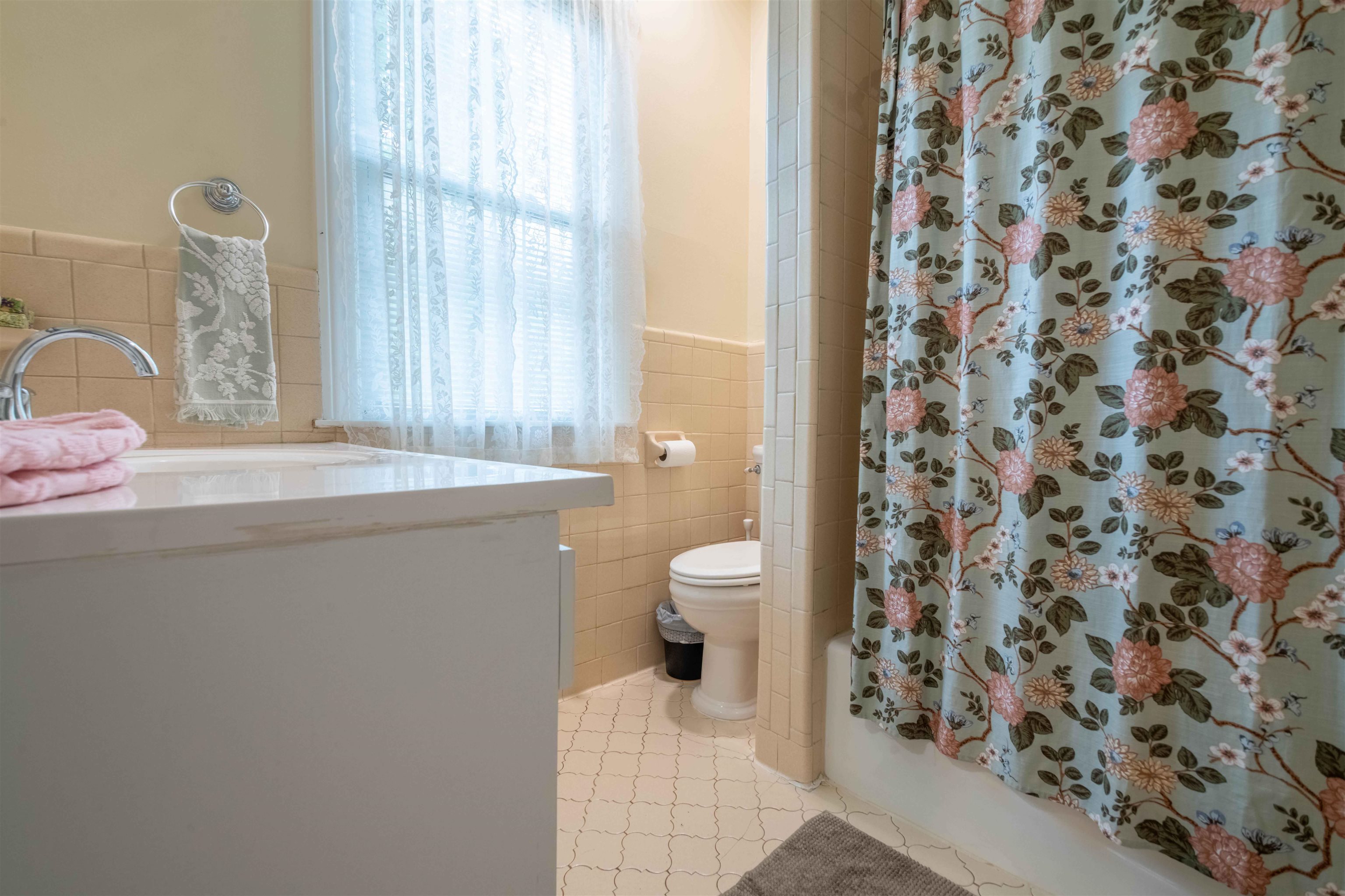 627 Watson St Property Photo 20