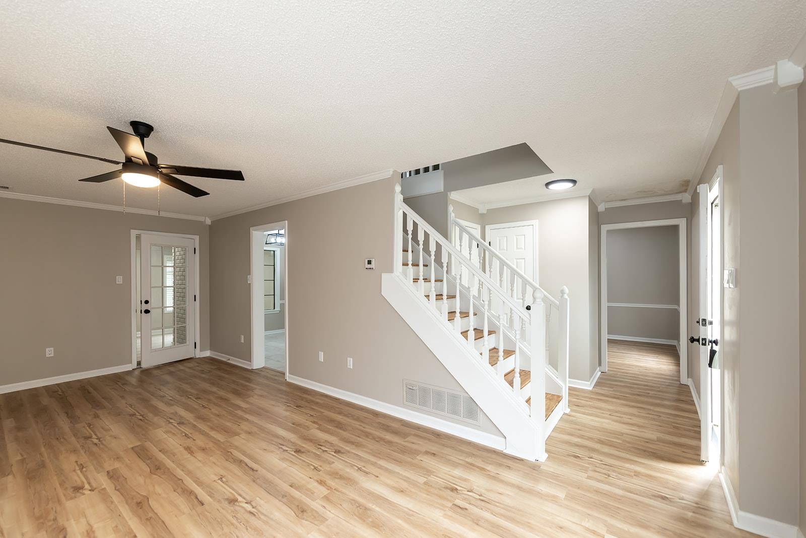 9102 Valkrie Ln Property Photo 8