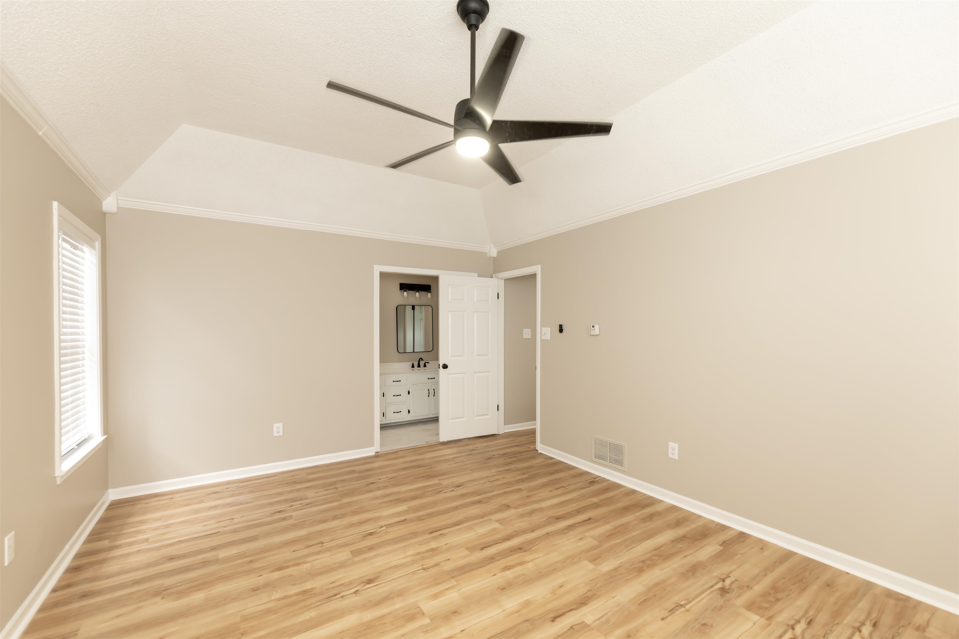 9102 Valkrie Ln Property Photo 22