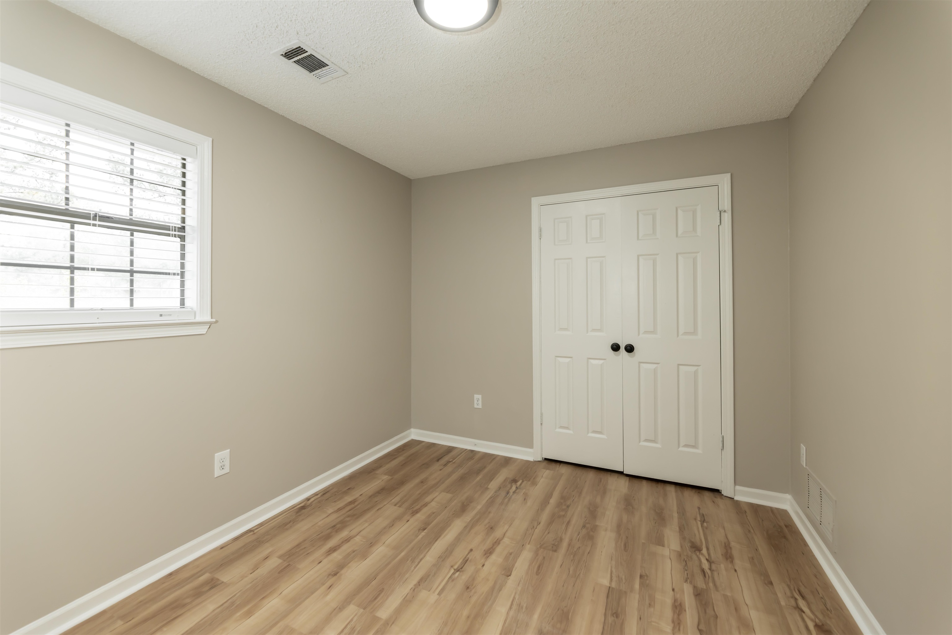 9102 Valkrie Ln Property Photo 31