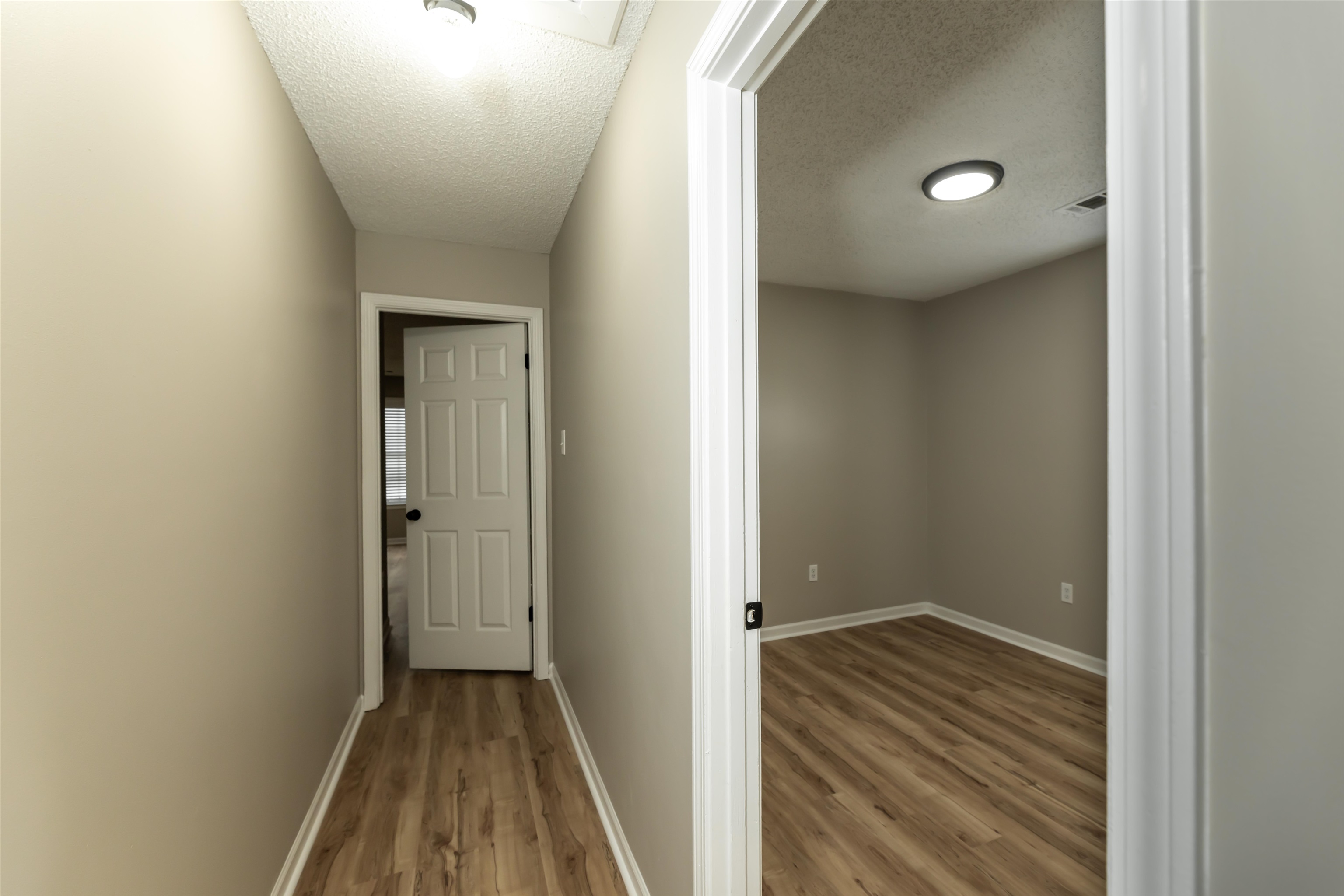 9102 Valkrie Ln Property Photo 33