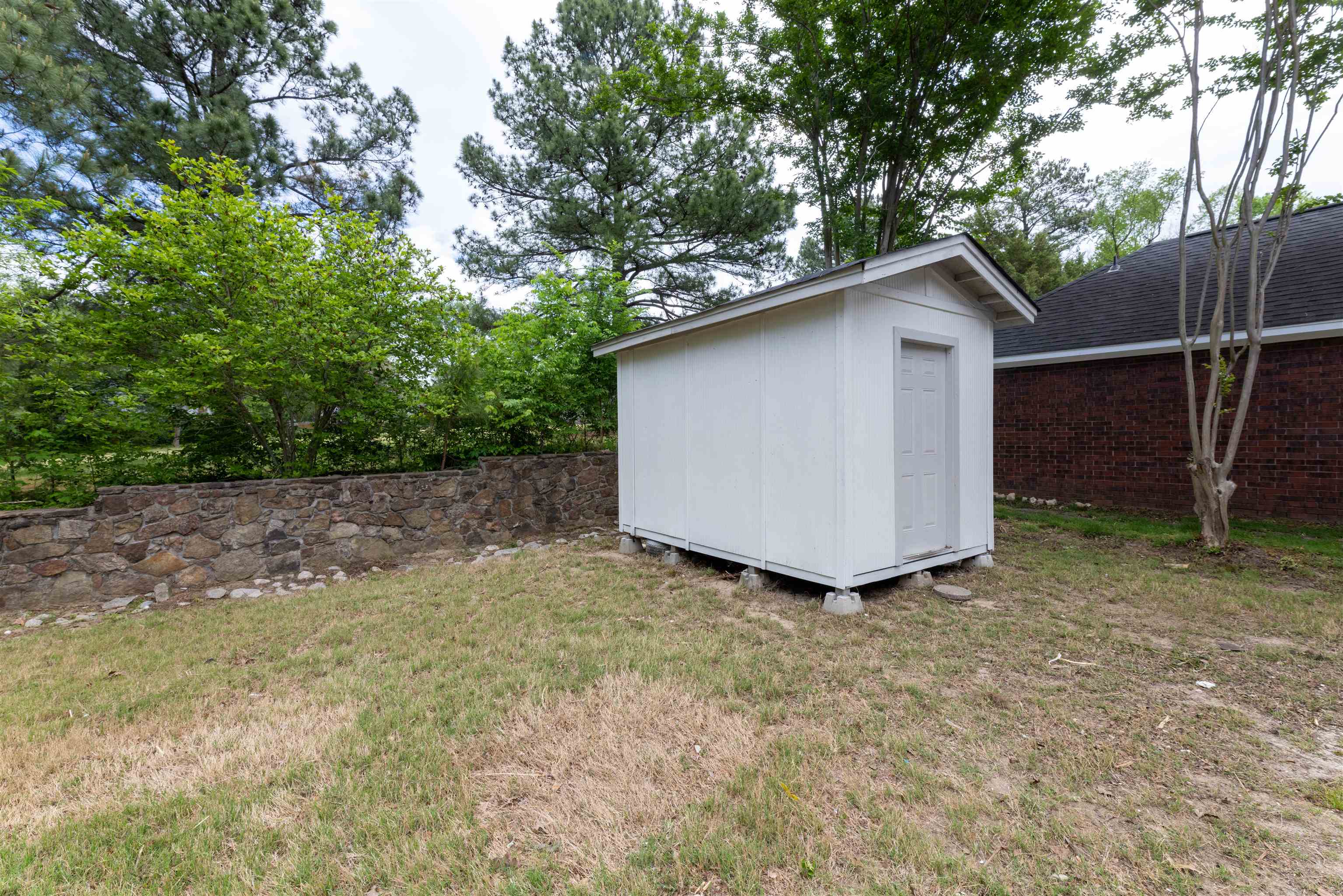 9102 Valkrie Ln Property Photo 39