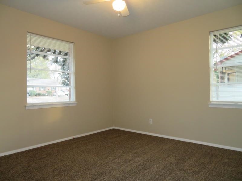 4819 Rickard Rd Property Photo 5