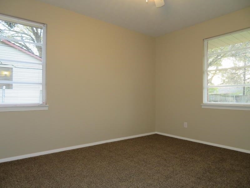 4819 Rickard Rd Property Photo 8