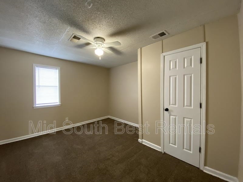 1679 Lapaloma St Property Photo 4