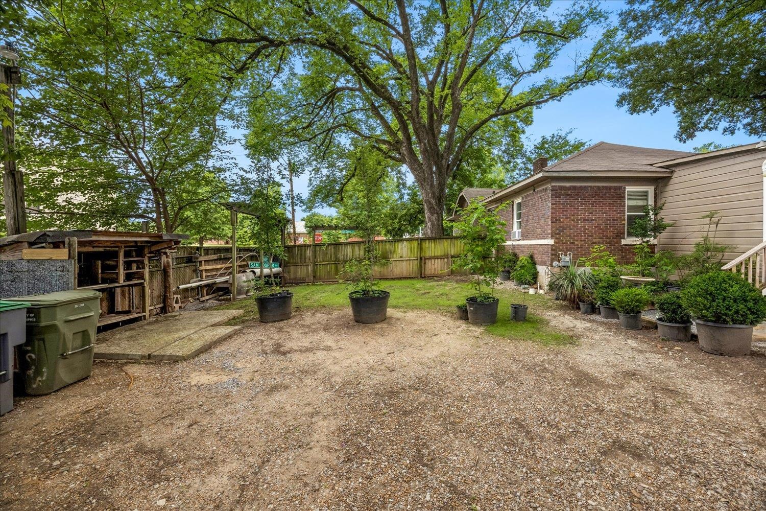 2562 Sam Cooper Blvd Property Photo 21