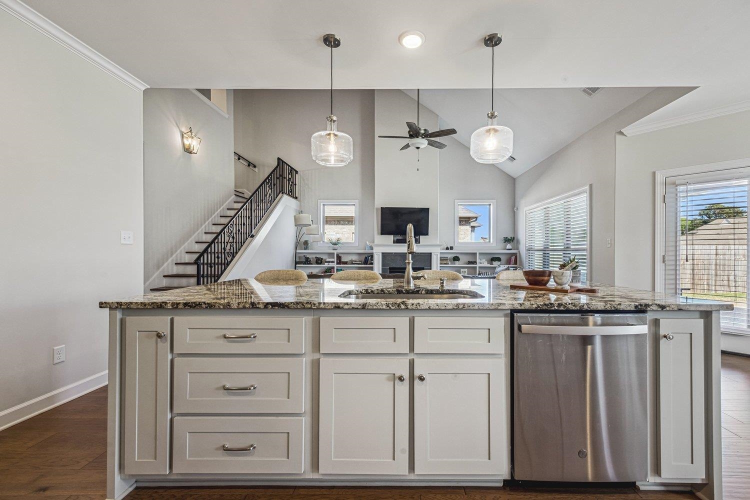 10303 Gray Heron Ln Property Photo 12