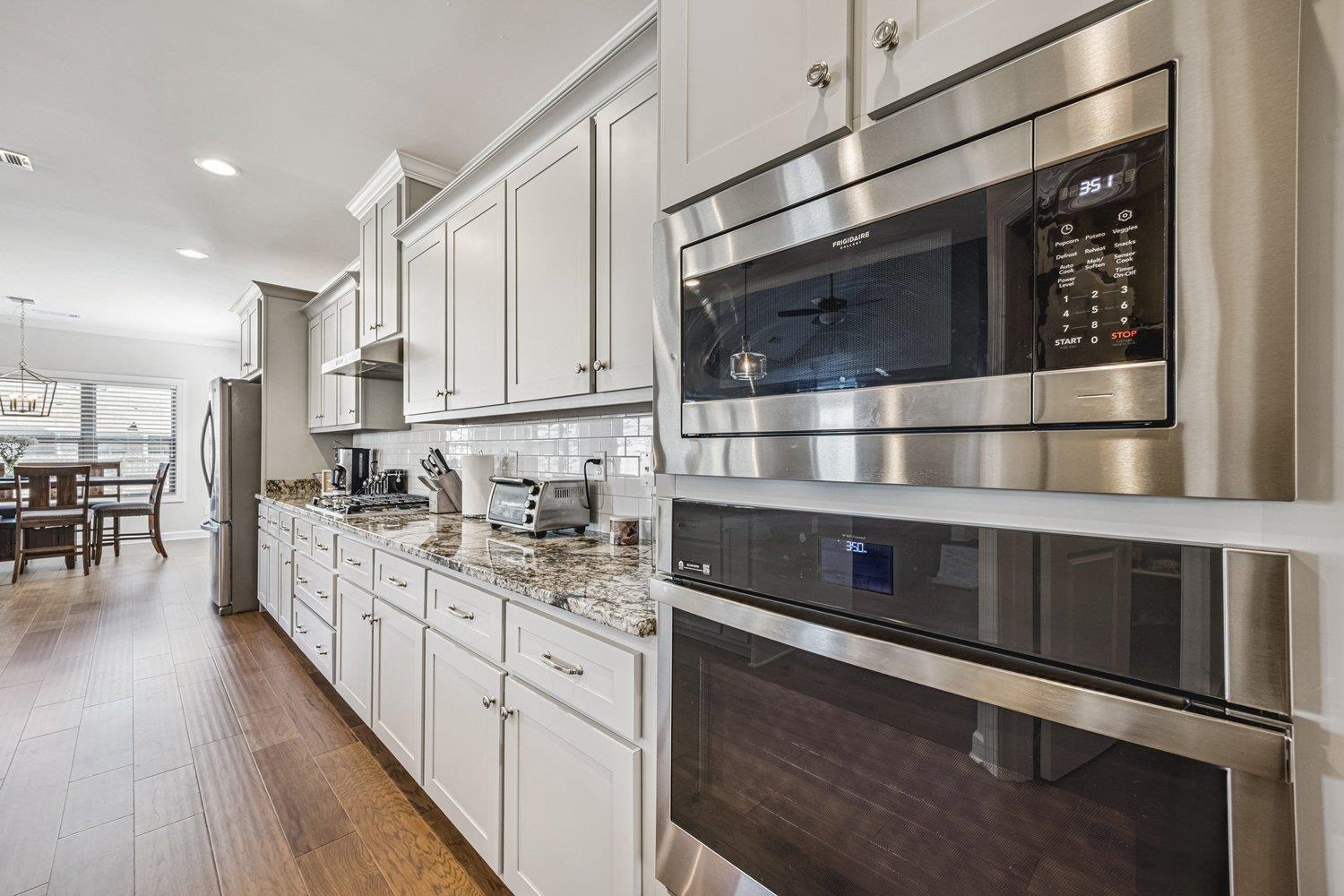 10303 Gray Heron Ln Property Photo 13