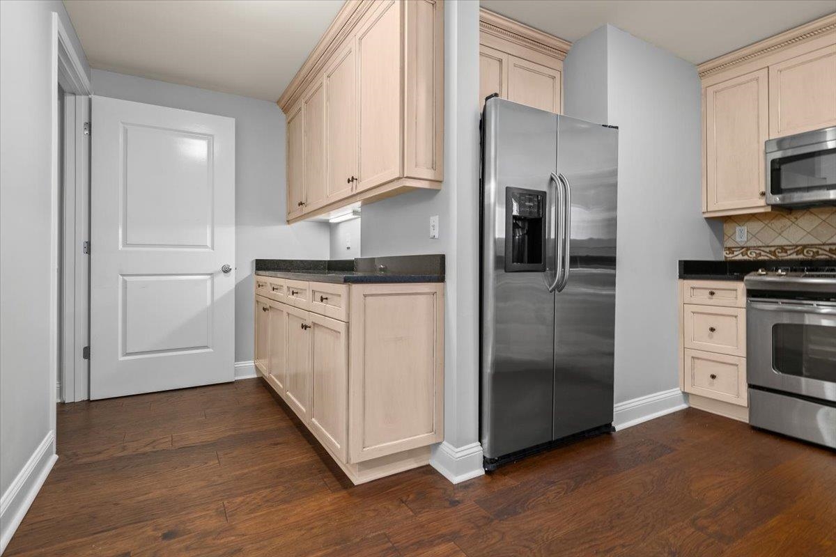 127 Madison Ave 201 Property Photo 15