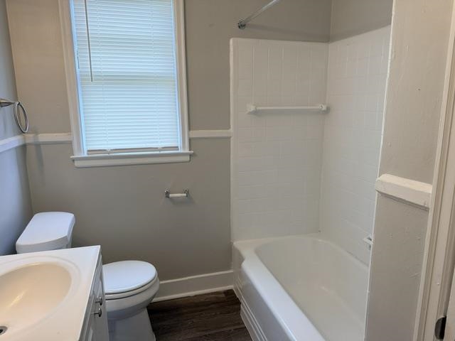 2043 Lamar Ave Property Photo 7
