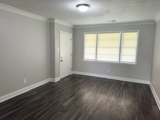 2043 Lamar Ave Property Photo 9