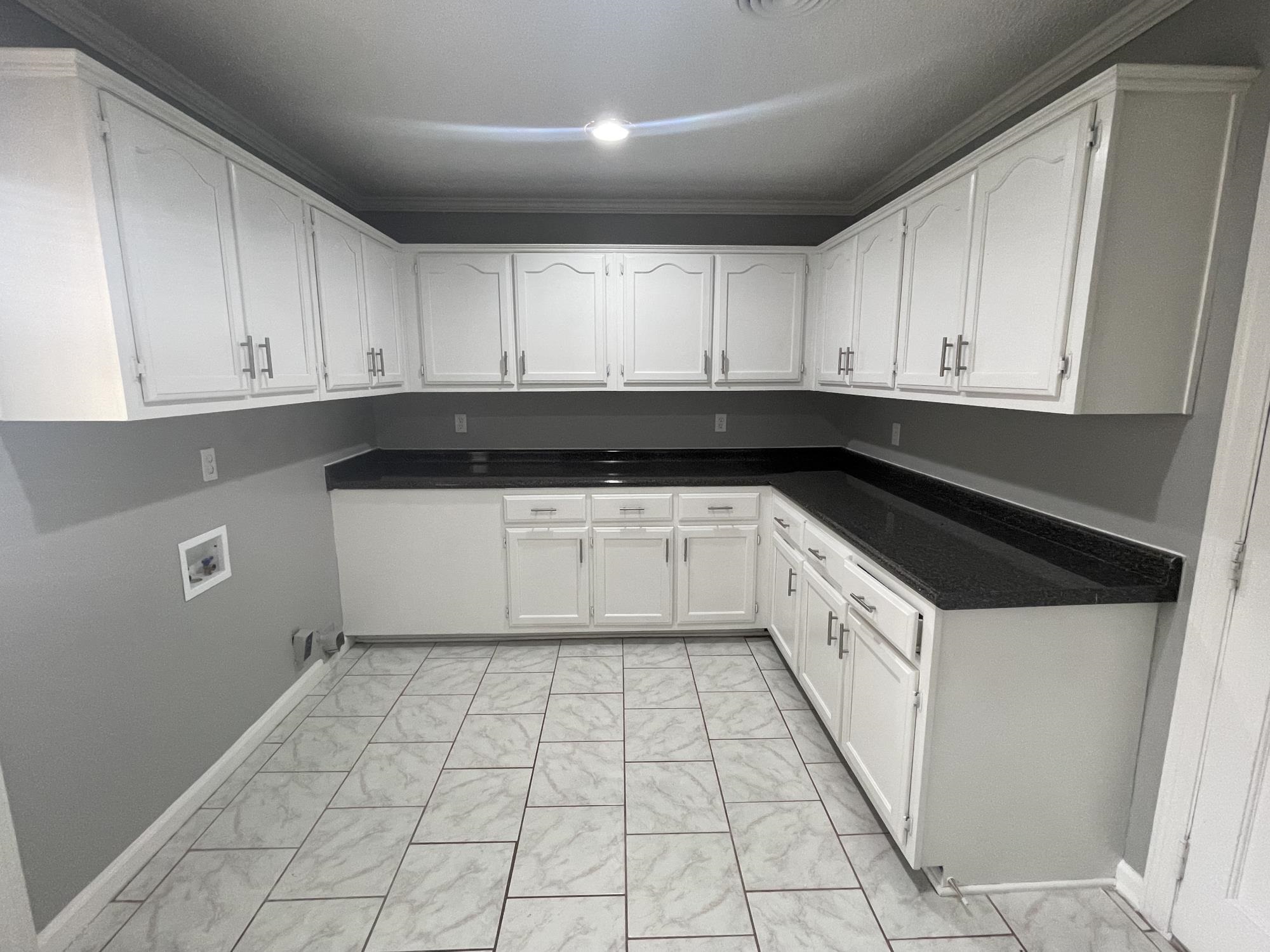 6603 Hampstead Cv Property Photo 7