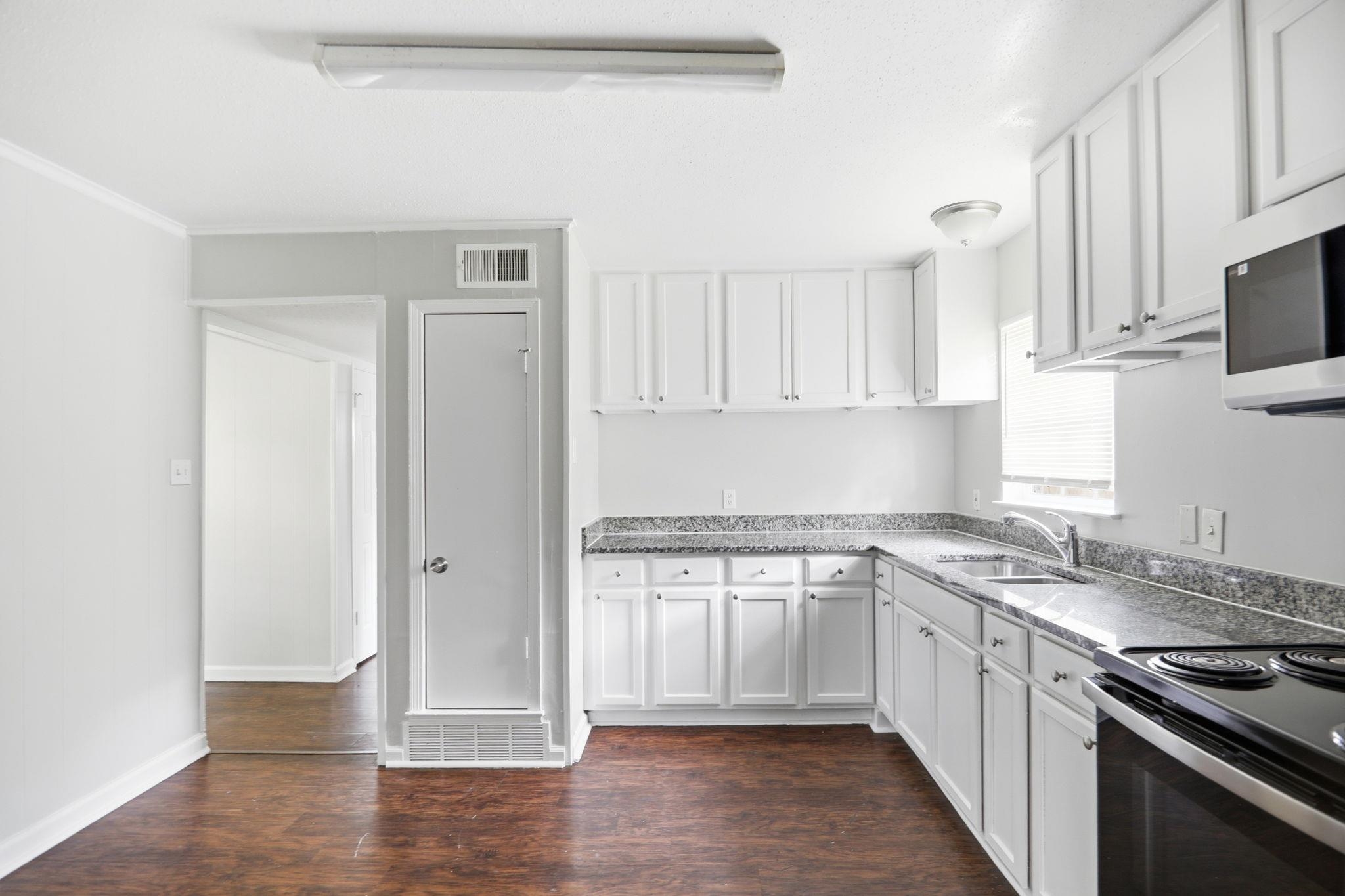 3764 Voltaire Ave Property Photo 13