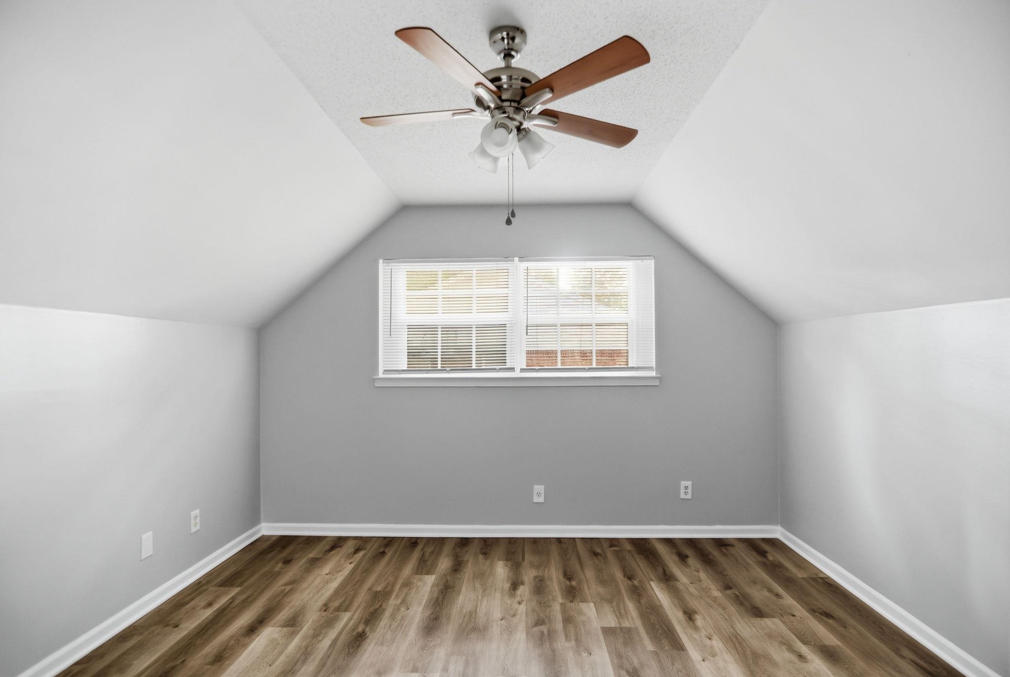 3764 Voltaire Ave Property Photo 23