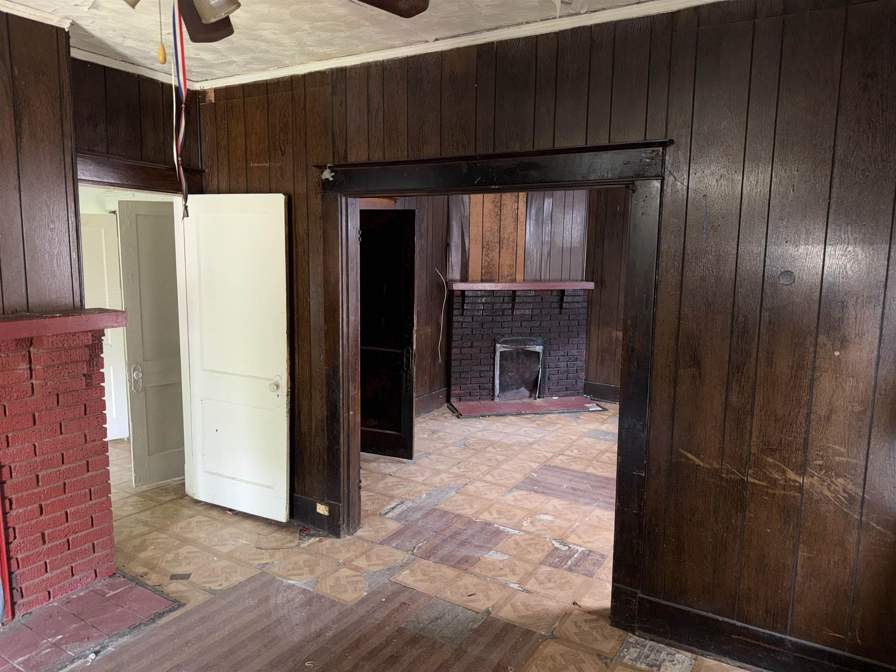 810 Seventh St Property Photo 4