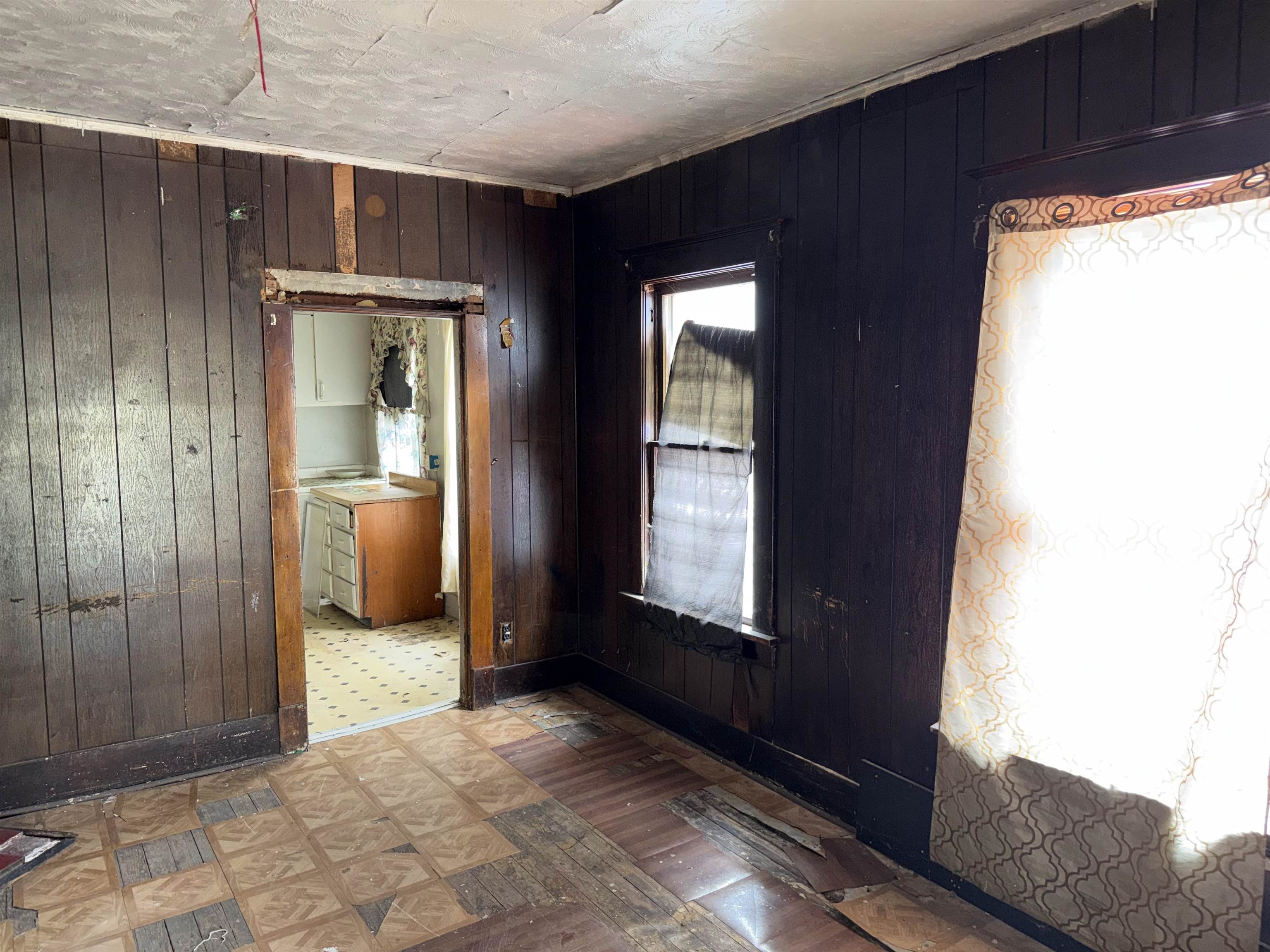 810 Seventh St Property Photo 5