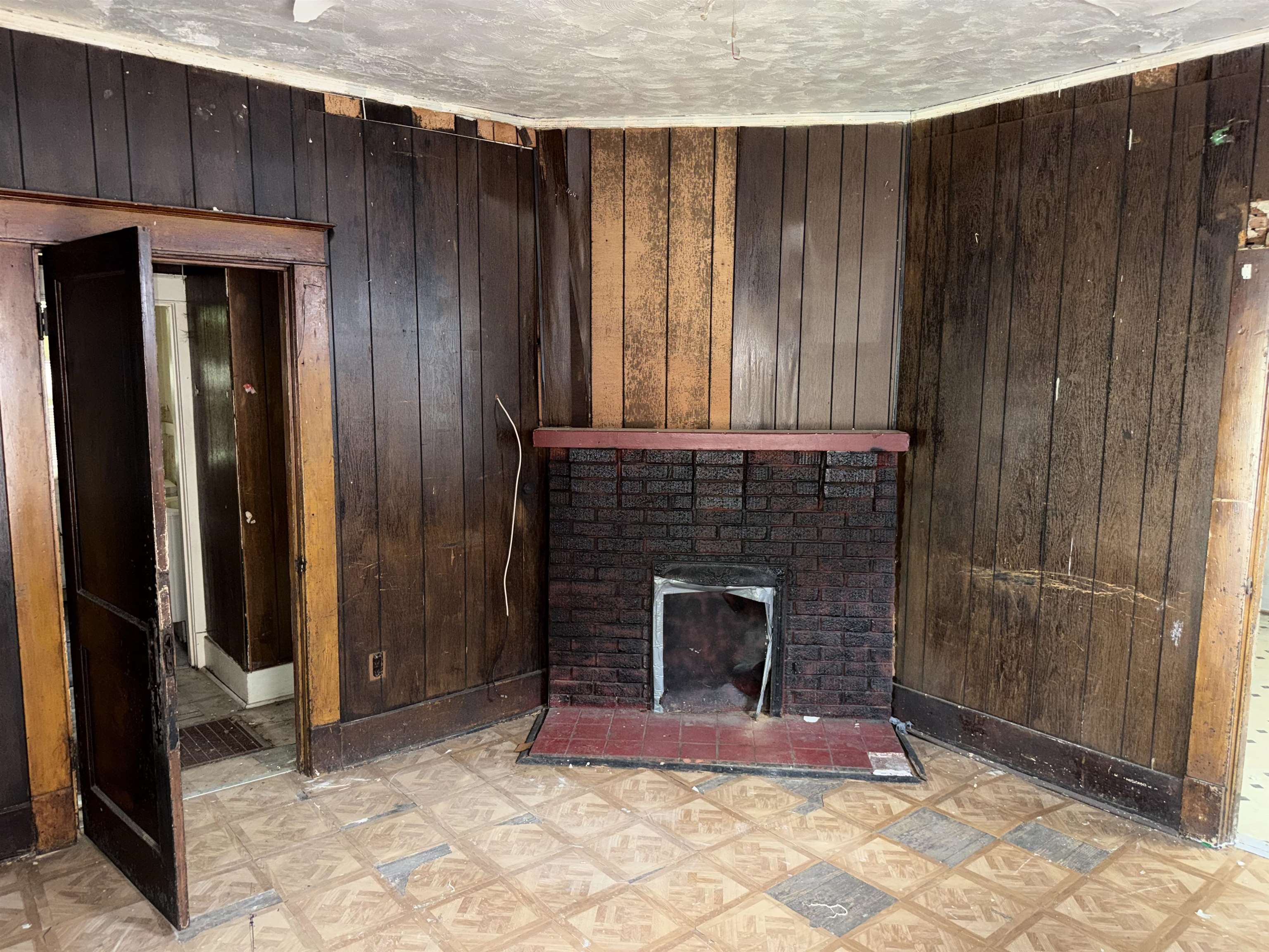 810 Seventh St Property Photo 6
