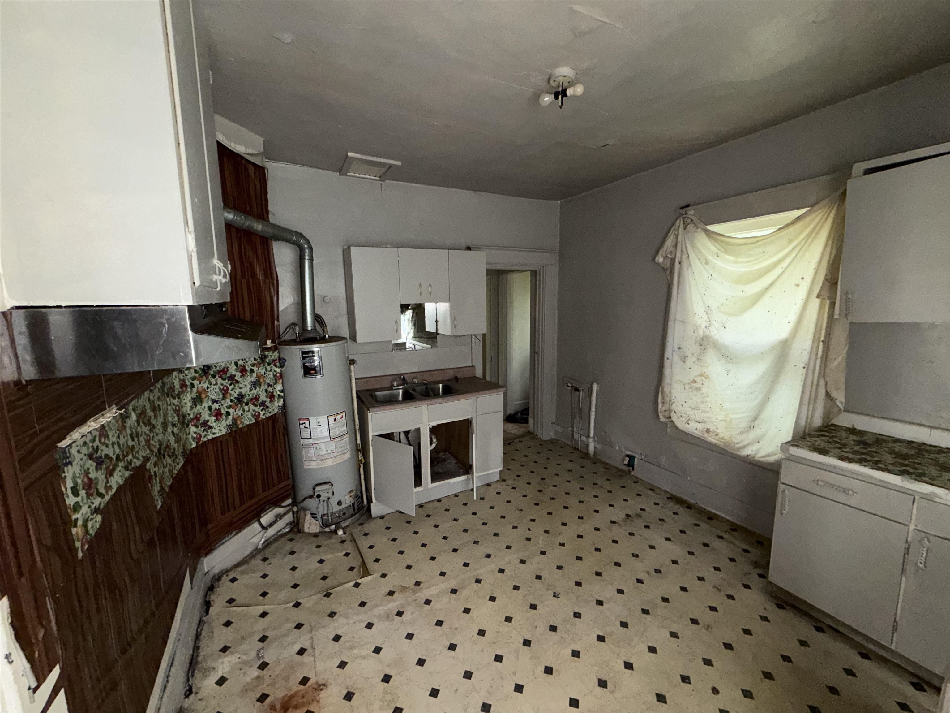 810 Seventh St Property Photo 10