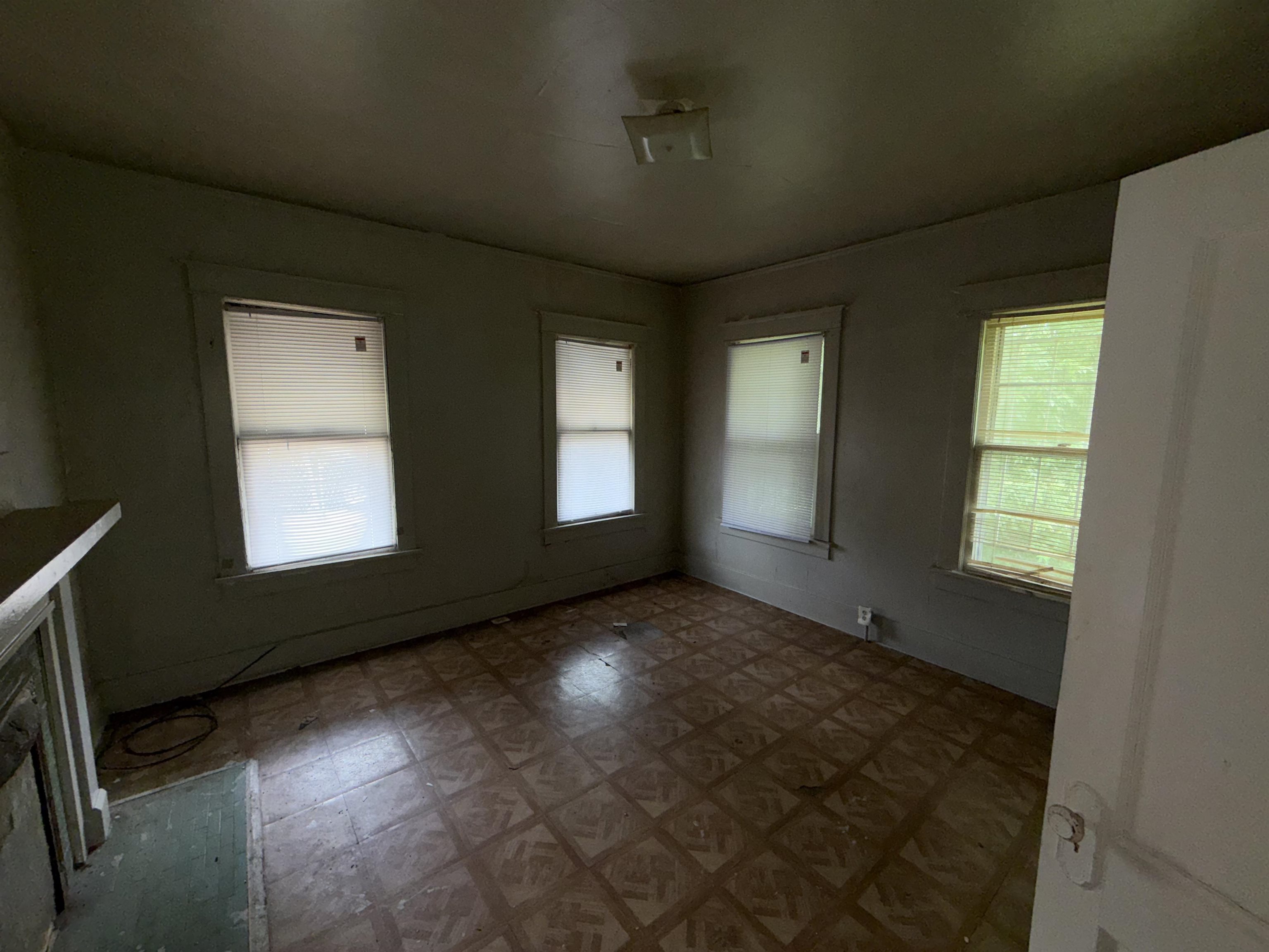 810 Seventh St Property Photo 17