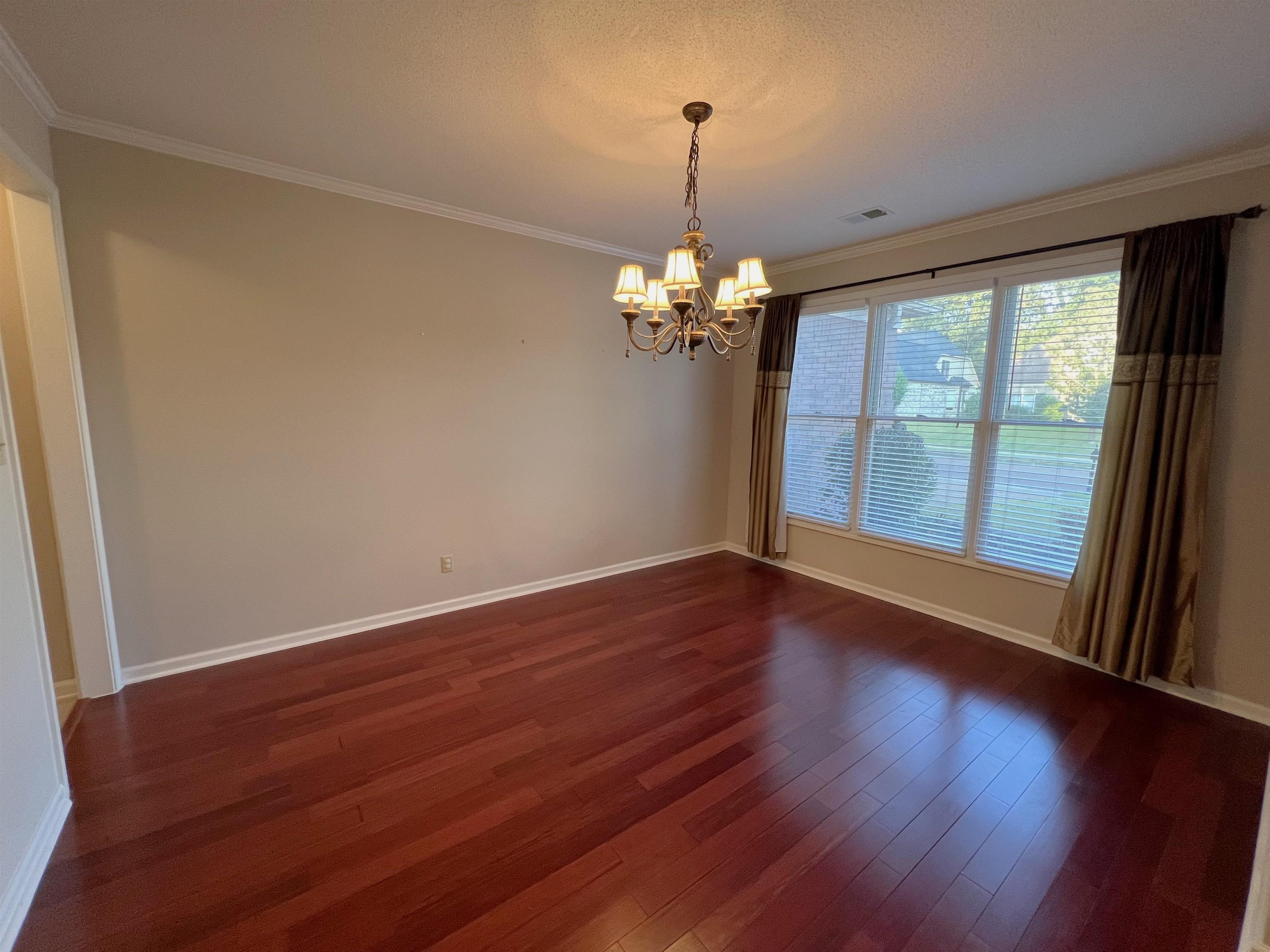 4883 Fox Springs Dr Property Photo 3